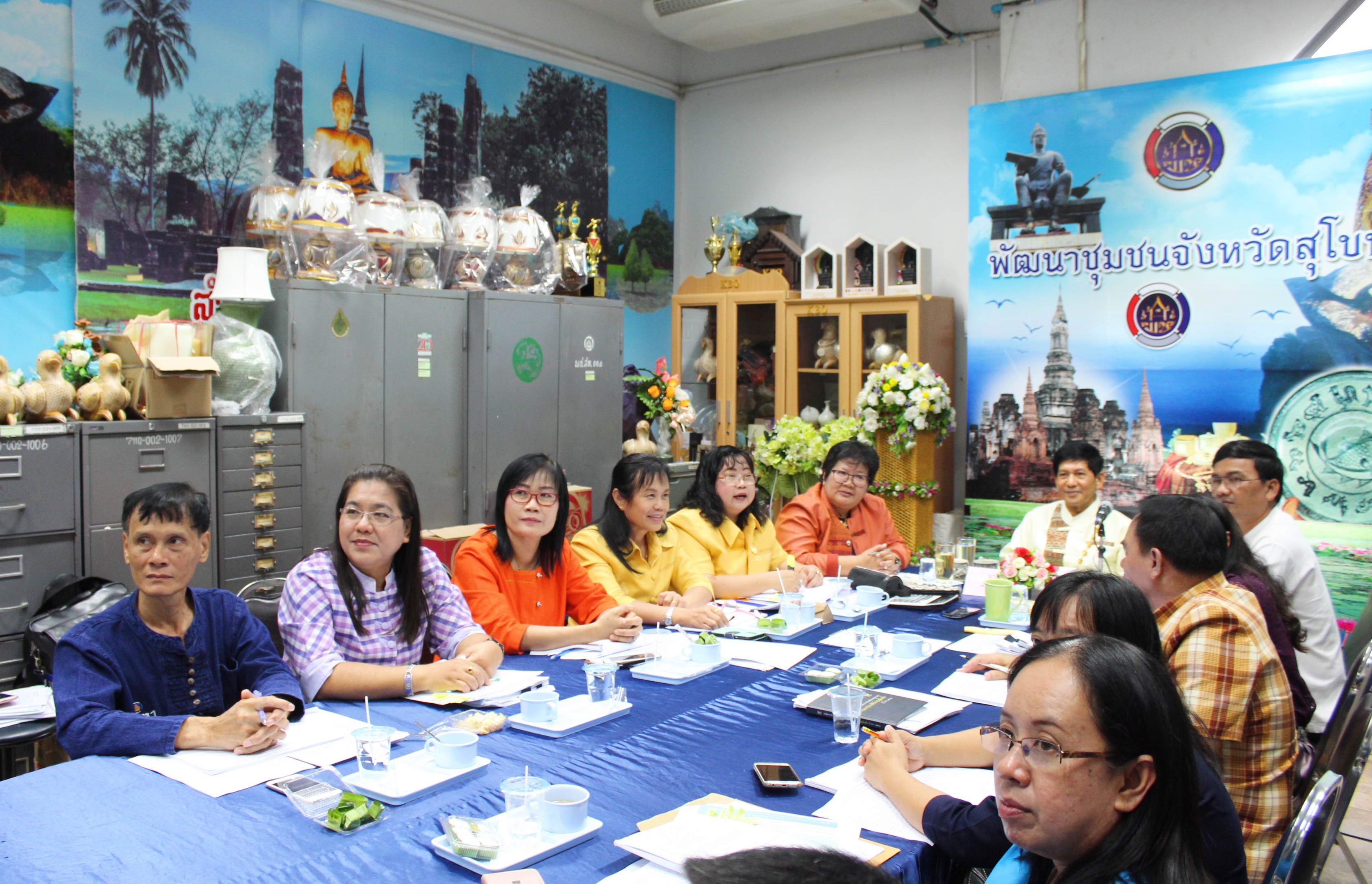 วันที่ 3 พฤษภาคม 2561 เวลา 10.00 น. นายสุวิน  พึ่งเงิน พัฒนาการจังหวัดสุโขทัย เป็นประธานการประชุมพัฒนาการอำเภอ/หัวหน้ากลุ่มงาน/ฝ่าย/นักวิชาการพัฒนาชุมชนจังหวัด ประจำเดือนเมษายน 2561 ครั้งที่ 4/๒๕๖๑