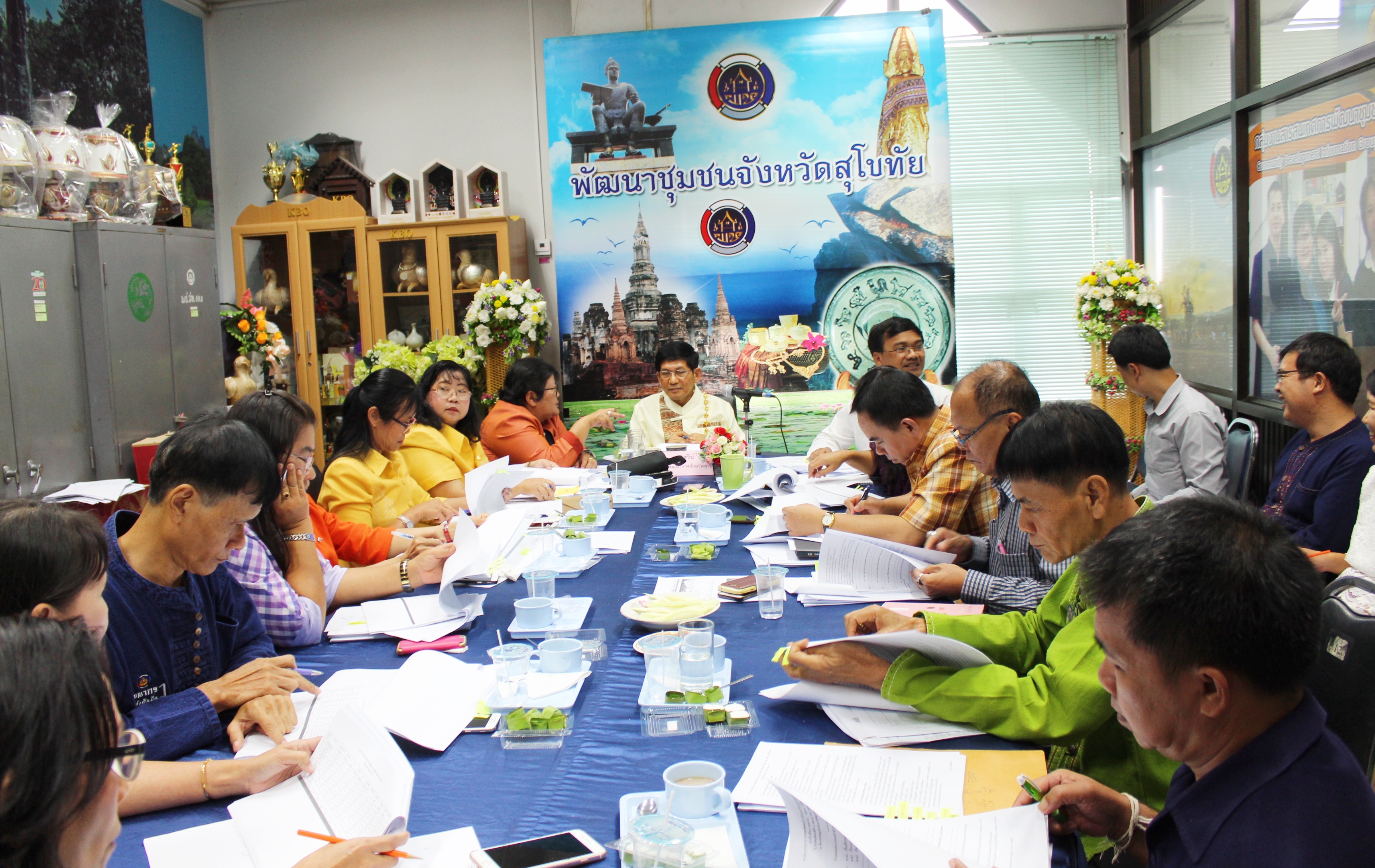 วันที่ 3 พฤษภาคม 2561 เวลา 10.00 น. นายสุวิน  พึ่งเงิน พัฒนาการจังหวัดสุโขทัย เป็นประธานการประชุมพัฒนาการอำเภอ/หัวหน้ากลุ่มงาน/ฝ่าย/นักวิชาการพัฒนาชุมชนจังหวัด ประจำเดือนเมษายน 2561 ครั้งที่ 4/๒๕๖๑