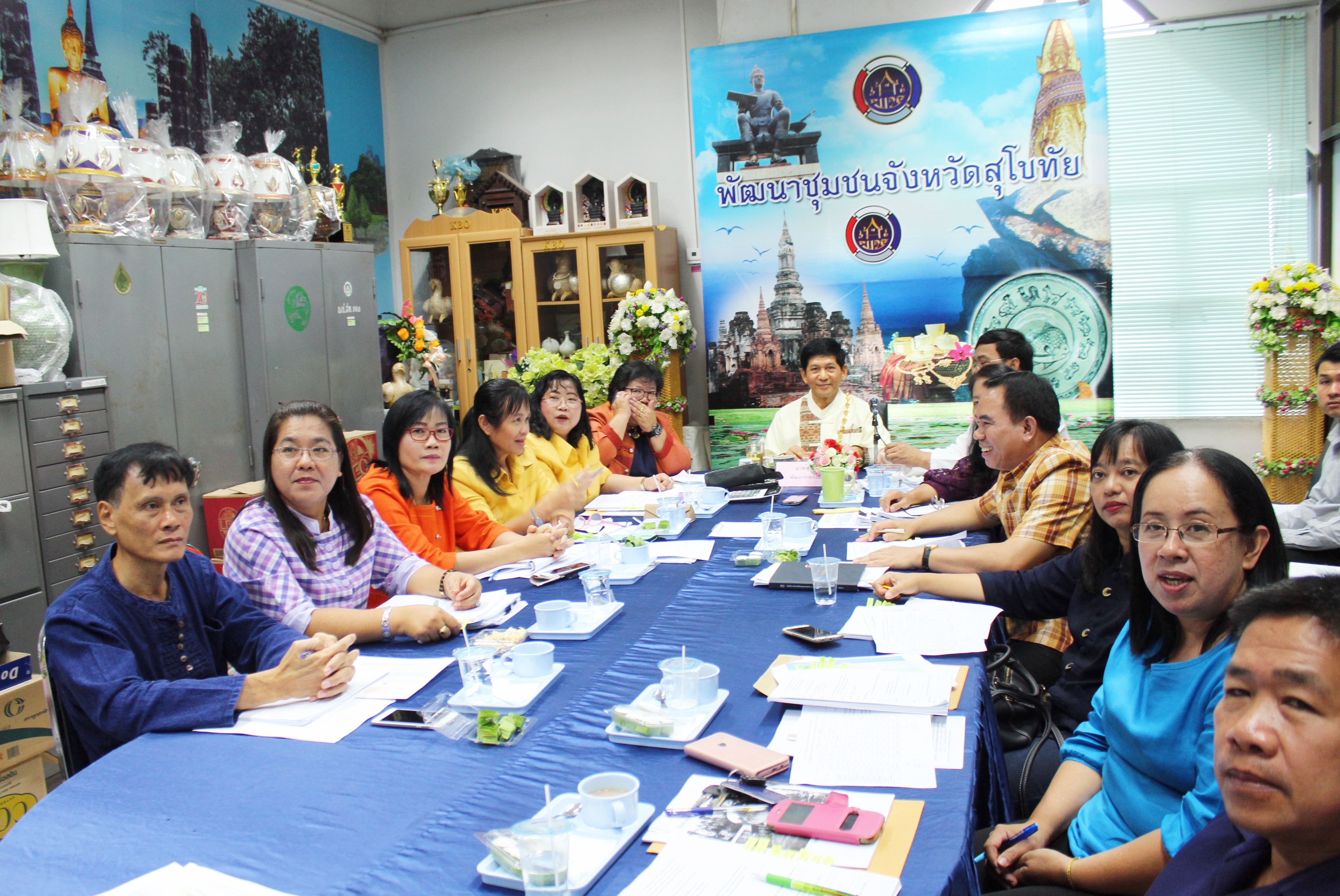 วันที่ 3 พฤษภาคม 2561 เวลา 10.00 น. นายสุวิน  พึ่งเงิน พัฒนาการจังหวัดสุโขทัย เป็นประธานการประชุมพัฒนาการอำเภอ/หัวหน้ากลุ่มงาน/ฝ่าย/นักวิชาการพัฒนาชุมชนจังหวัด ประจำเดือนเมษายน 2561 ครั้งที่ 4/๒๕๖๑