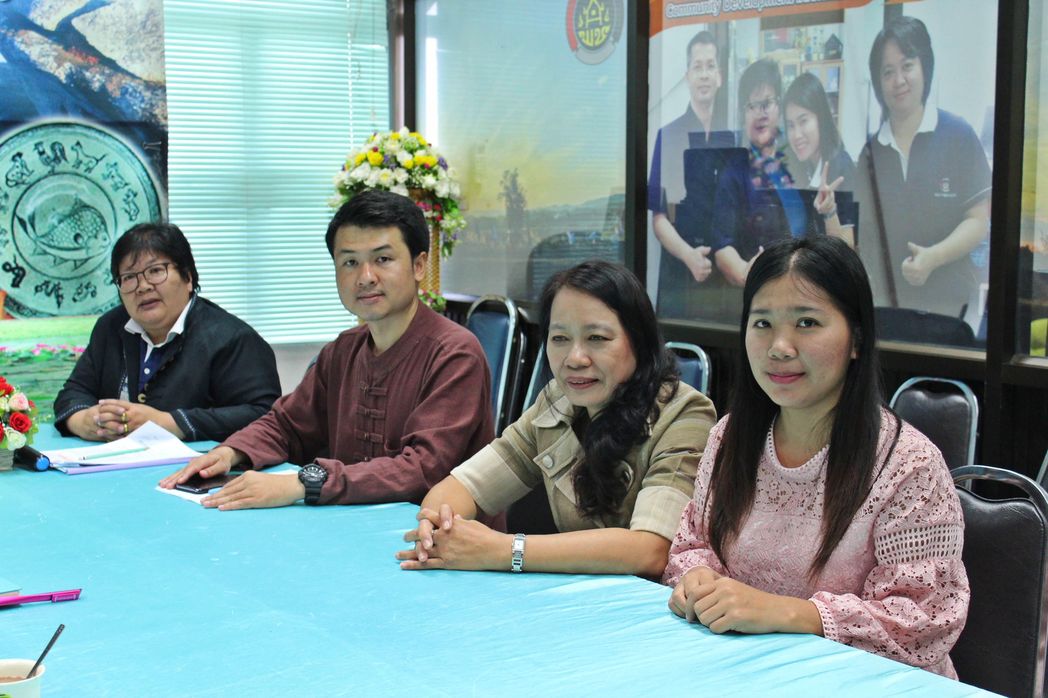 รับฟังการประชุมติดตามเร่งรัดการเบิกจ่ายงบประมาณกองทุนพัฒนาบทบาทสตรี ประจำปีงบประมาณ พ.ศ.2561 ผ่านระบบ video conference