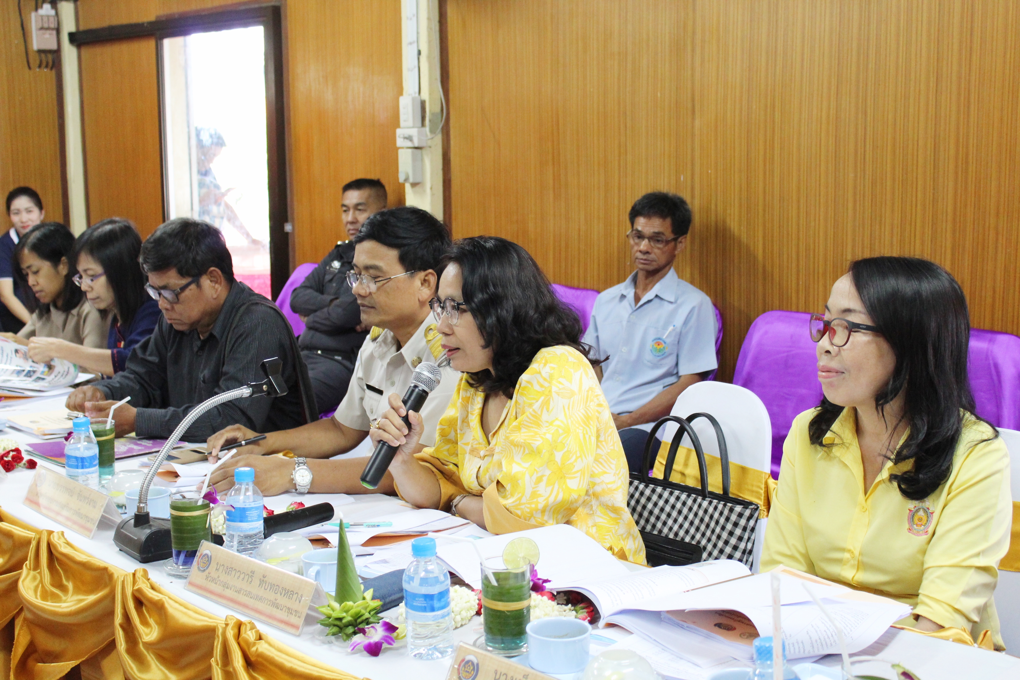 วันที่ 18 มิถุนายน 2561 นายสุวิน พึ่งเงิน พัฒนาการจังหวัดสุโขทัย มอบหมายให้นางสาวกฤษณา กันทะสา หัวหน้ากลุ่มงานยุทธศาสตร์ฯ และคณะกรรมการฯ ลงพื้นที่พิจารณาคัดสรรหมู่บ้านเศรษฐกิจพอเพียง “อยู่เย็น เป็นสุข” ประจำปี 2561 จังหวัดสุโขทัย เพื่อคัดสรรกิจกรรมพัฒนาชุมชนดีเด่นระดับจังหวัด สำหรับเข้ารับพระราชทานโล่รางวัลเพื่อเชิดชูเกียรติ