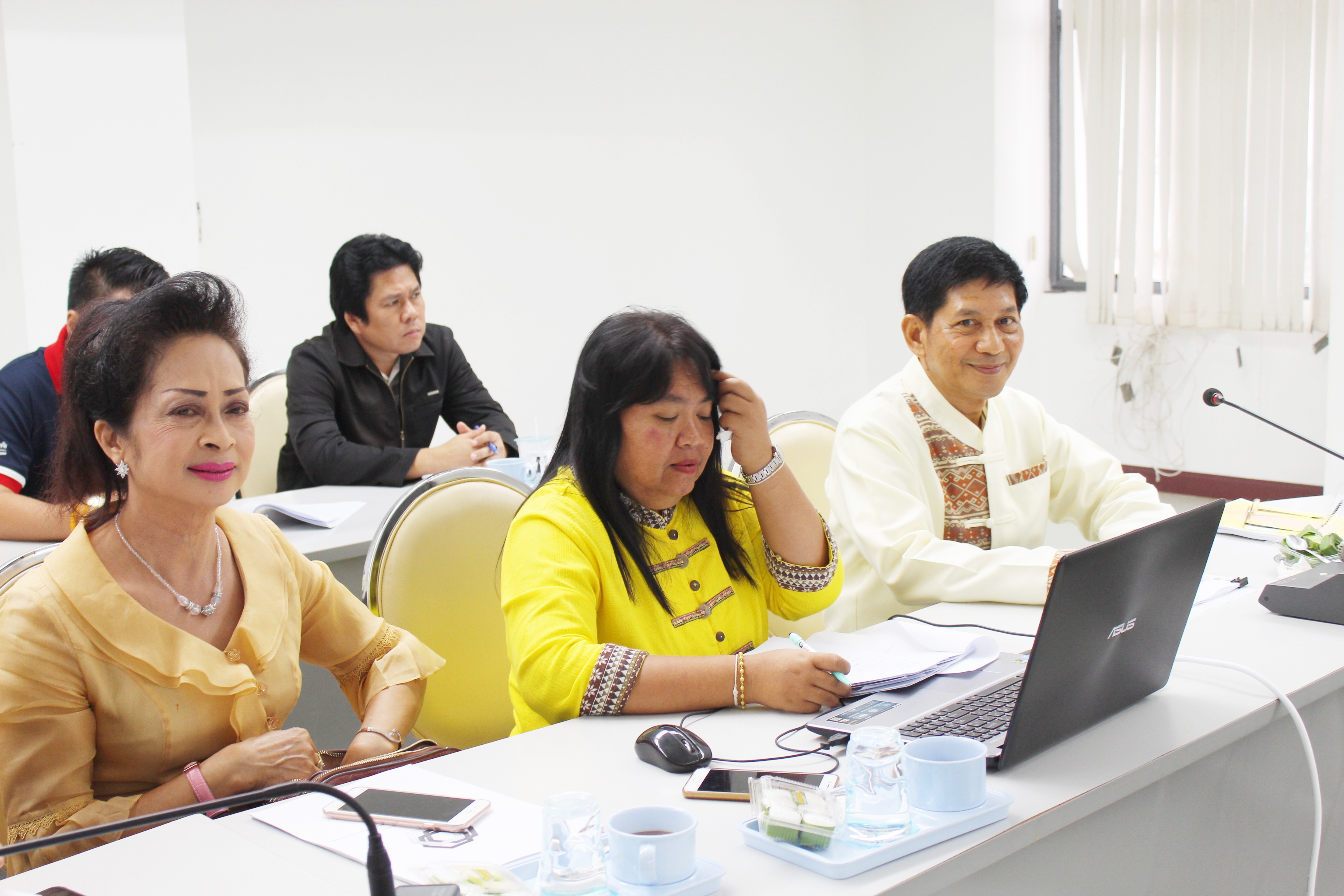 วันที่ 18 กรกฎาคม 2561 เวลา 10.00 น. นายชัชพงศ์ เอมะสุวรรณ รองผู้ว่าราชการจังหวัดสุโขทัย เป็นประธานการประชุมคณะกรรมการประสานและขับเคลื่อนนโยบายสานพลังประชารัฐประจำจังหวัดสุโขทัย (คสป.) ครั้งที่ 4/2561 เพื่อติดตามการดำเนินงานในรอบเดือนที่ผ่านมา และการขับเคลื่อนโครงการชุมชนท่องเที่ยว OTOP นวัตวิถี จังหวัดสุโขทัย รวมถึงเตรียมการพัฒนาคุณภาพมาตรฐานผลิตภัณฑ์ OTOP กลุ่มปรับตัวสู่การพัฒนา กลุ่ม D เป็นต้น