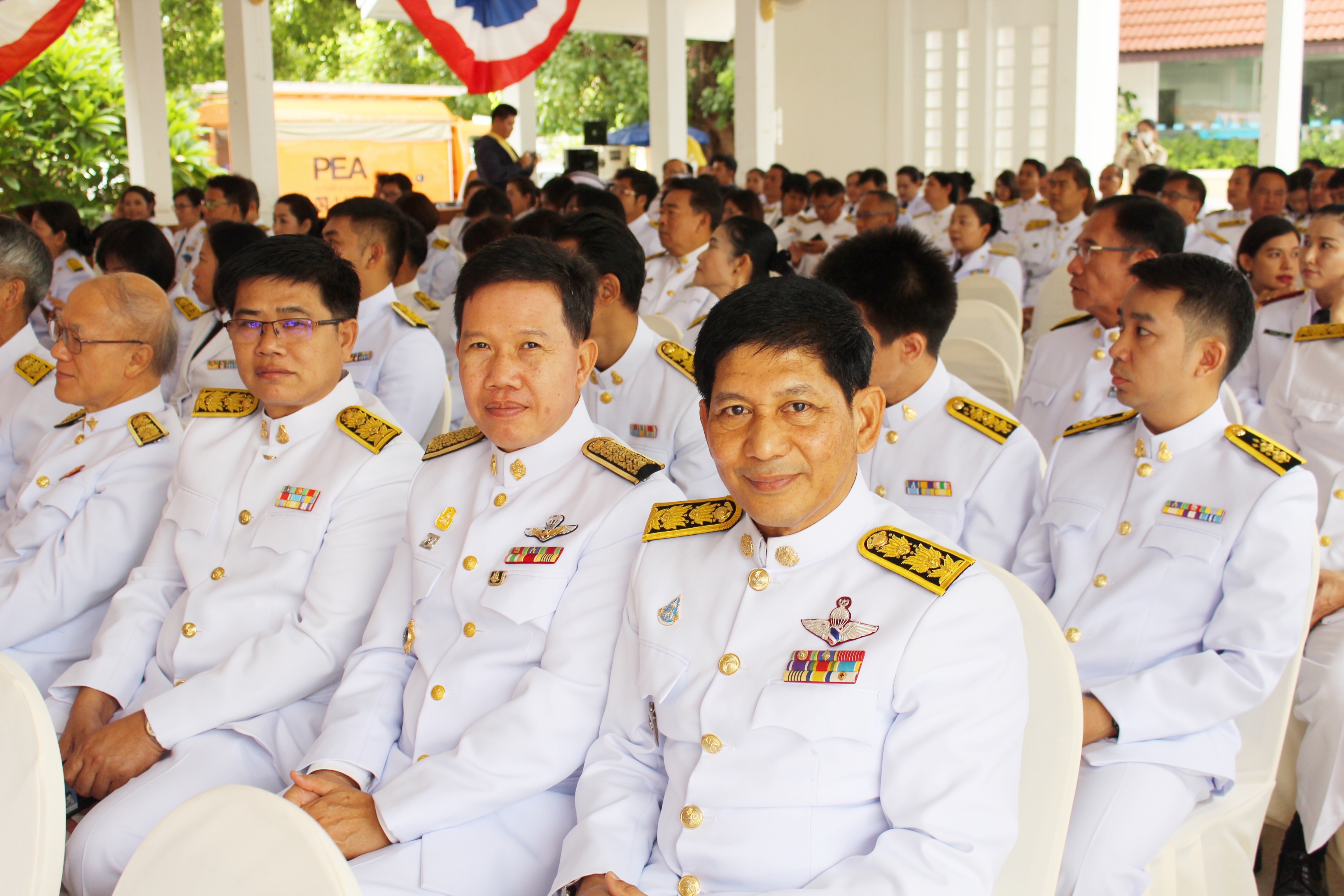 วันที่ 11 กรกฎาคม 2561 เวลา 08.00 น. นายสุวิน พึ่งเงิน พัฒนาการจังหวัดสุโขทัย นำข้าราชการสำนักงานพัฒนาชุมชนจังหวัดสุโขทัย ร่วมงานรัฐพิธีวันสมเด็จพระนารายณ์มหาราช ณ ศาลาอเนกประสงค์ ศาลากลางจังหวัดสุโขทัย โดยมีหัวหน้าส่วนราชการ ทหาร ตำรวจ พ่อค้า ประชาชน เข้าร่วมพิธีฯ เป็นจำนวนมาก