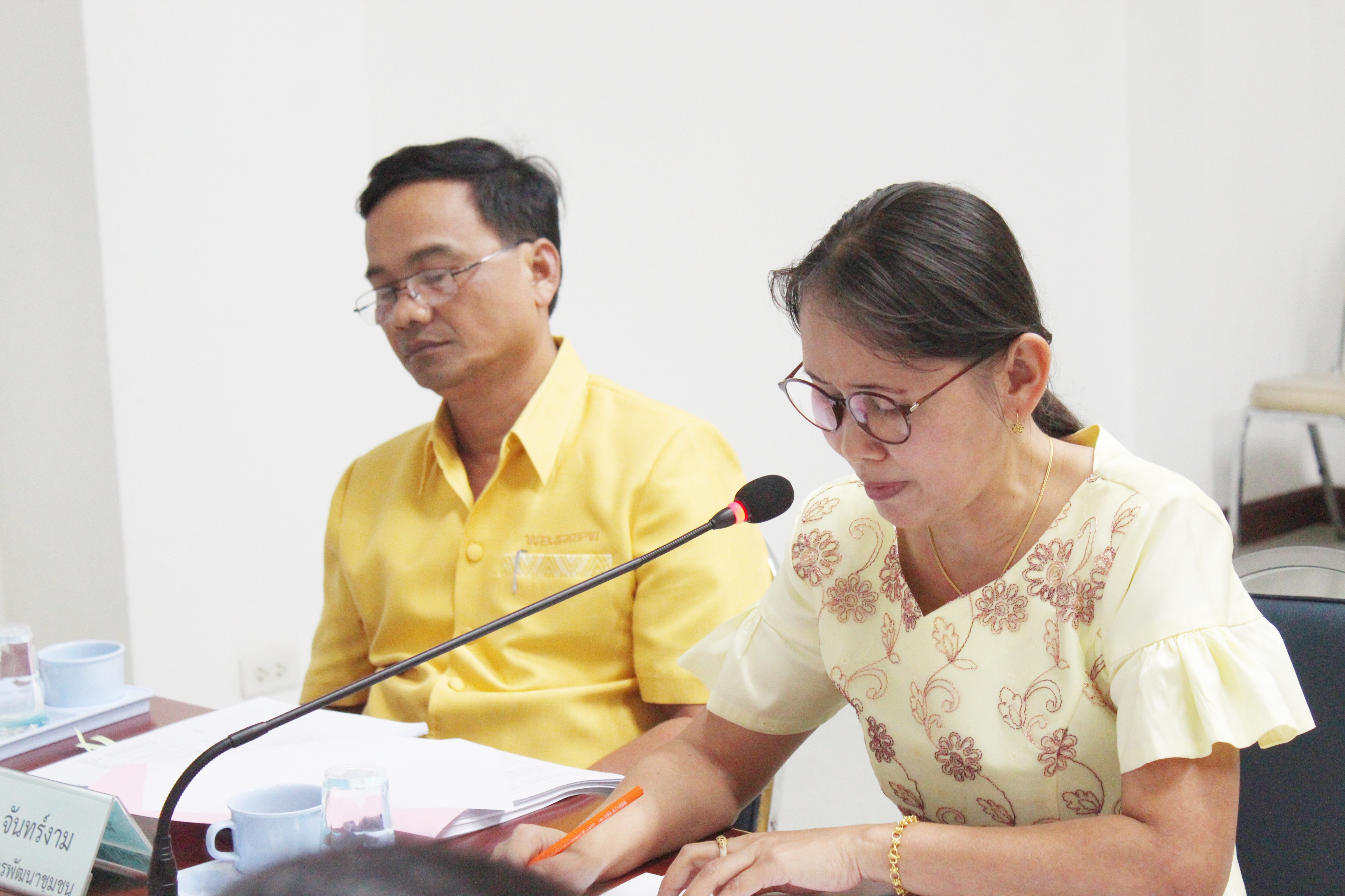 วันที่ 18 กรกฎาคม 2561 เวลา 13.00 น. นายสุวิน  พึ่งเงิน พัฒนาการจังหวัดสุโขทัย เป็นประธานการประชุมคณะทำงานขับเคลื่อนกองทุนพัฒนาบทบาทสตรีจังหวัดสุโขทัย ครั้งที่ 4/2561 เพื่อทบทวนแนวทางการขับเคลื่อนกองทุนพัฒนาบทบาทสตรีจังหวัดสุโขทัย และพิจารณาให้ความเห็นชอบกลั่นกรองโครงการประเภทเงินทุนหมุนเวียนและเงินทุนอุดหนุน ทั้ง 9 อำเภอ ของจังหวัดสุโขทัย