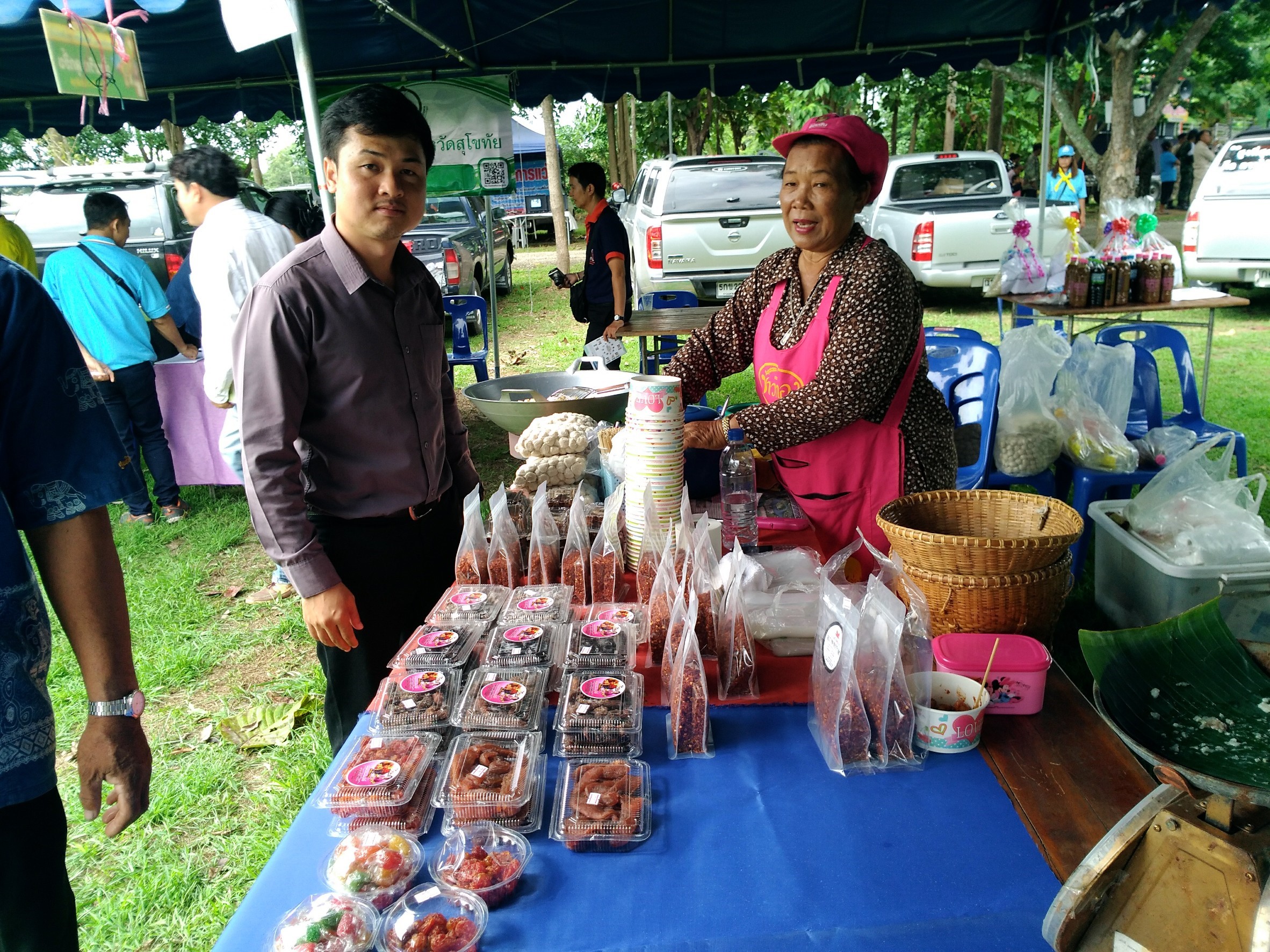 “โครงการหน่วยบำบัดทุกข์บำรุงสุข จังหวัดเคลื่อนที่สร้างรอยยิ้มให้ประชาชน ศรีนคร สุโขทัย”