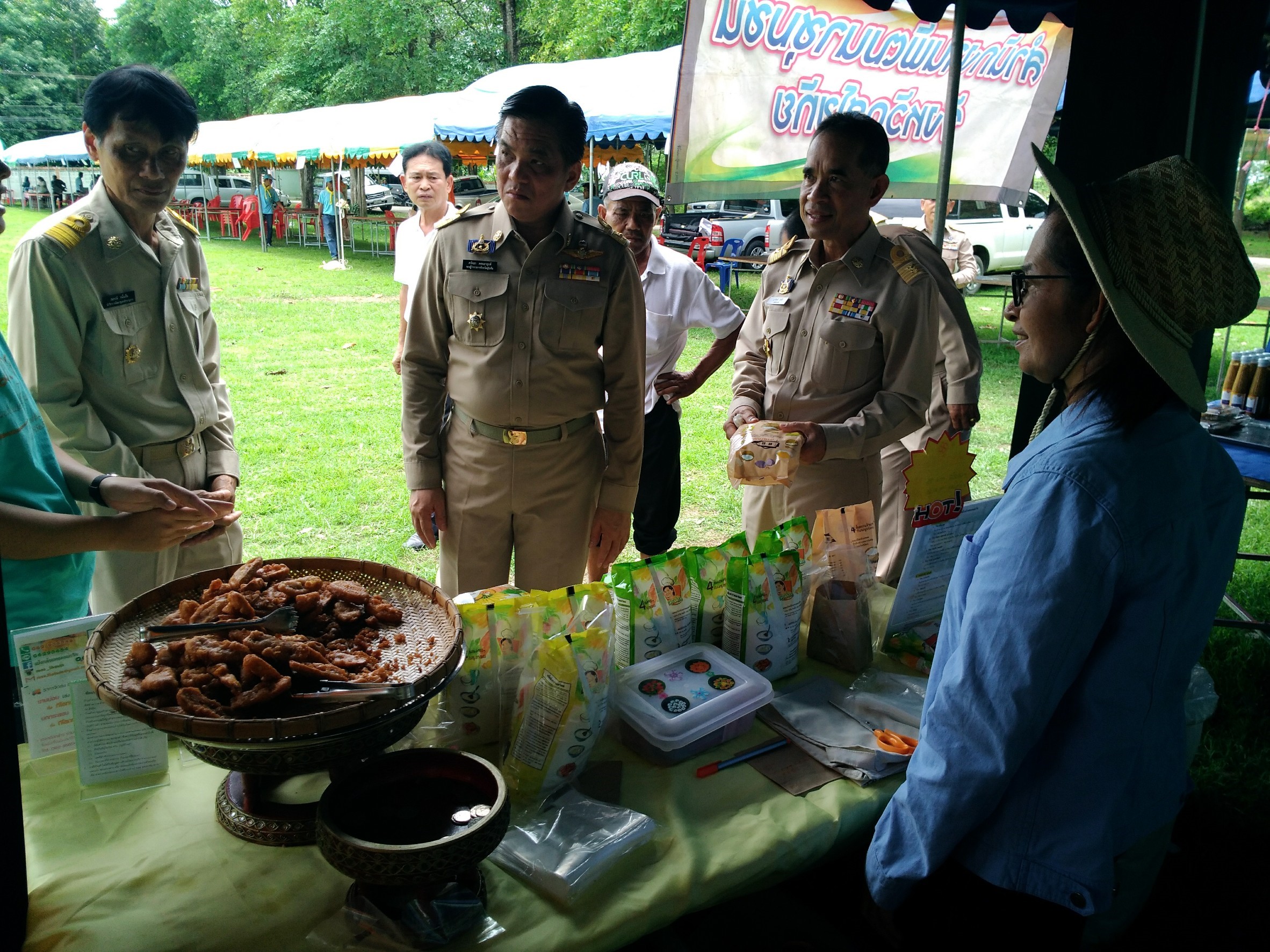 “โครงการหน่วยบำบัดทุกข์บำรุงสุข จังหวัดเคลื่อนที่สร้างรอยยิ้มให้ประชาชน ศรีนคร สุโขทัย”