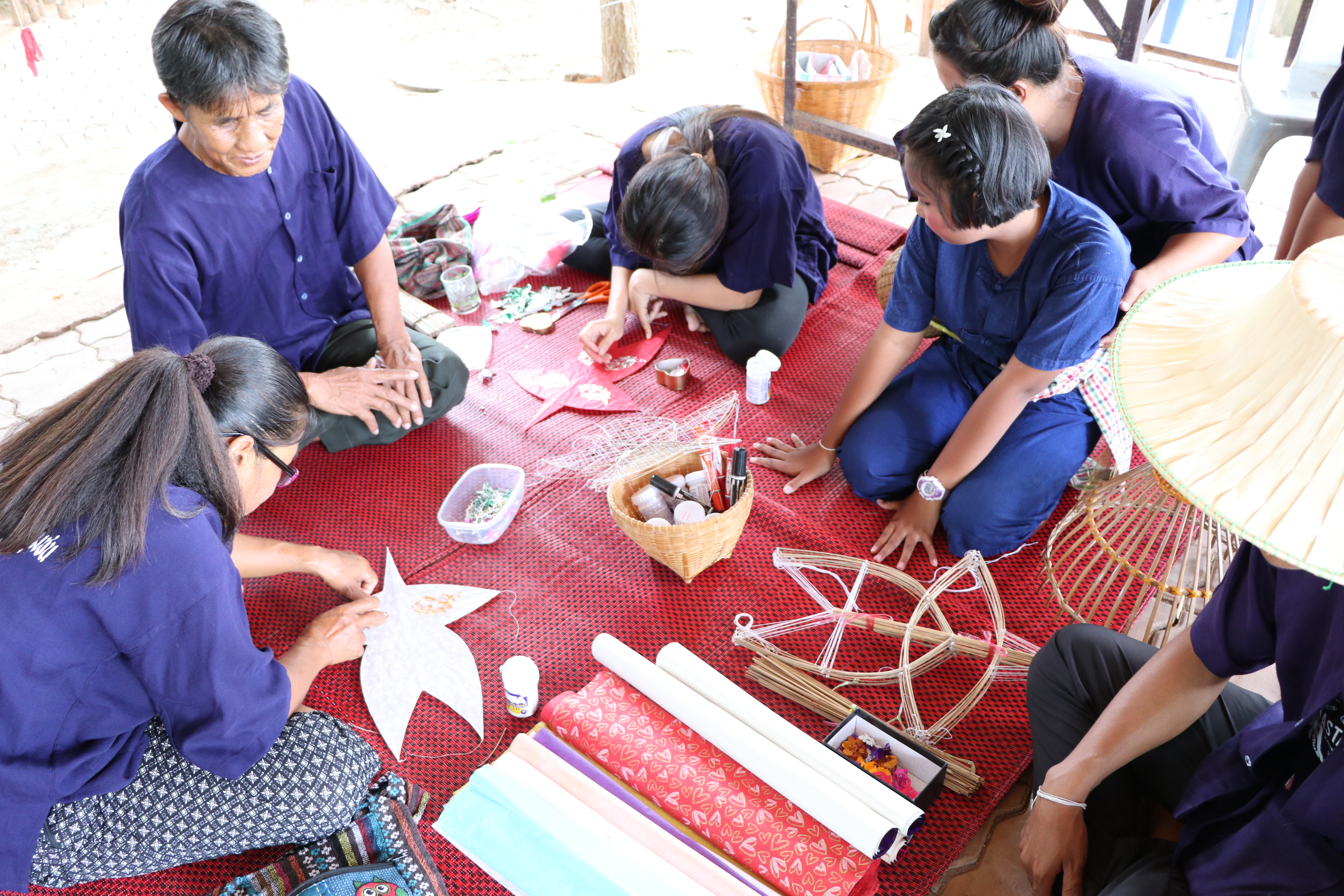 วันที่ 14 กันยายน 2561 ดร.ไพศาล สุขปัญญา ผู้ตรวจราชการกรมการพัฒนาชุมชน กลุ่มเขตภาคเหนือตอนล่าง 1 ประธานคณะกรรมการประกวดชุมชนท่องเที่ยว OTOP นวัตวิถีต้นแบบ