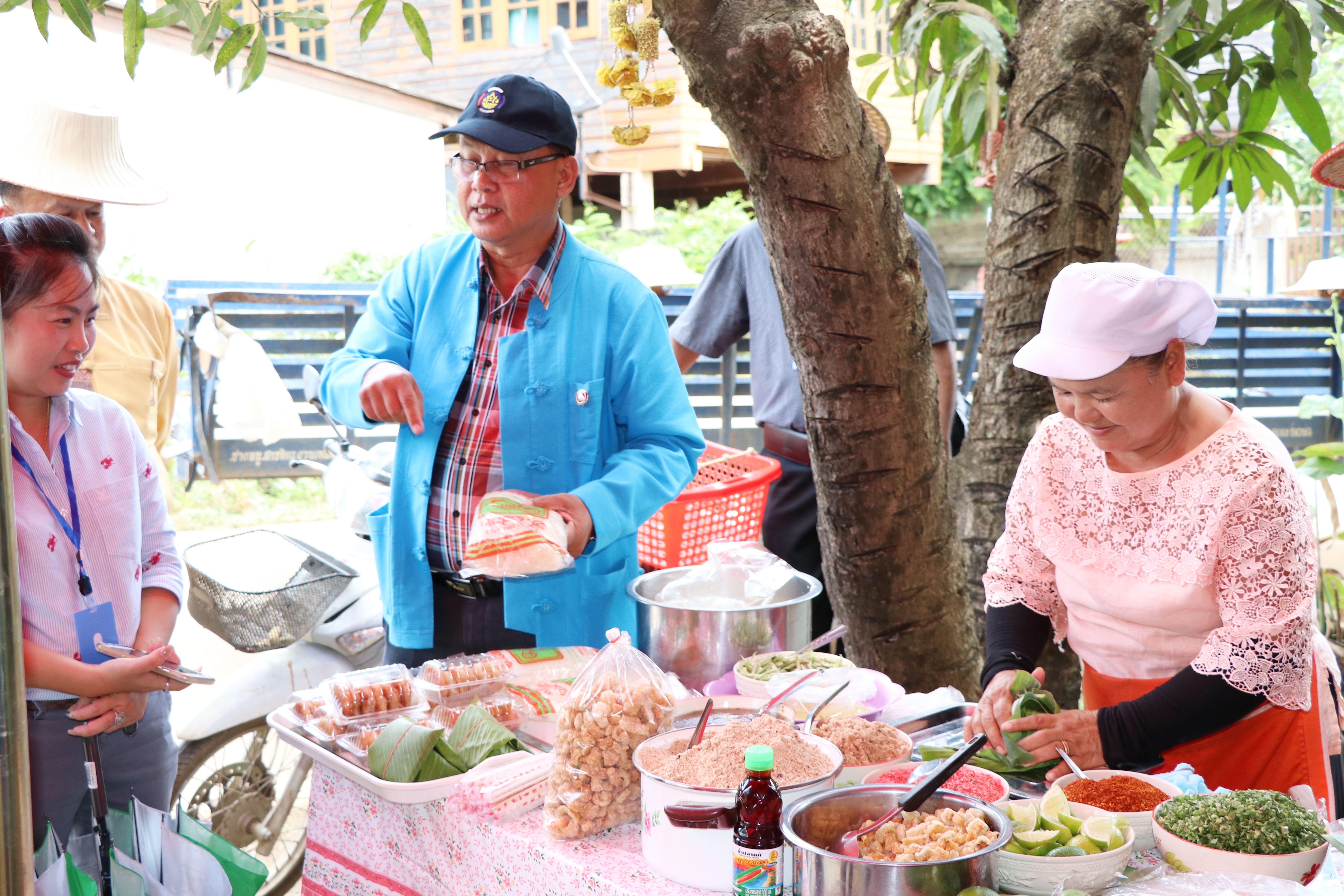 วันที่ 14 กันยายน 2561 ดร.ไพศาล สุขปัญญา ผู้ตรวจราชการกรมการพัฒนาชุมชน กลุ่มเขตภาคเหนือตอนล่าง 1 ประธานคณะกรรมการประกวดชุมชนท่องเที่ยว OTOP นวัตวิถีต้นแบบ