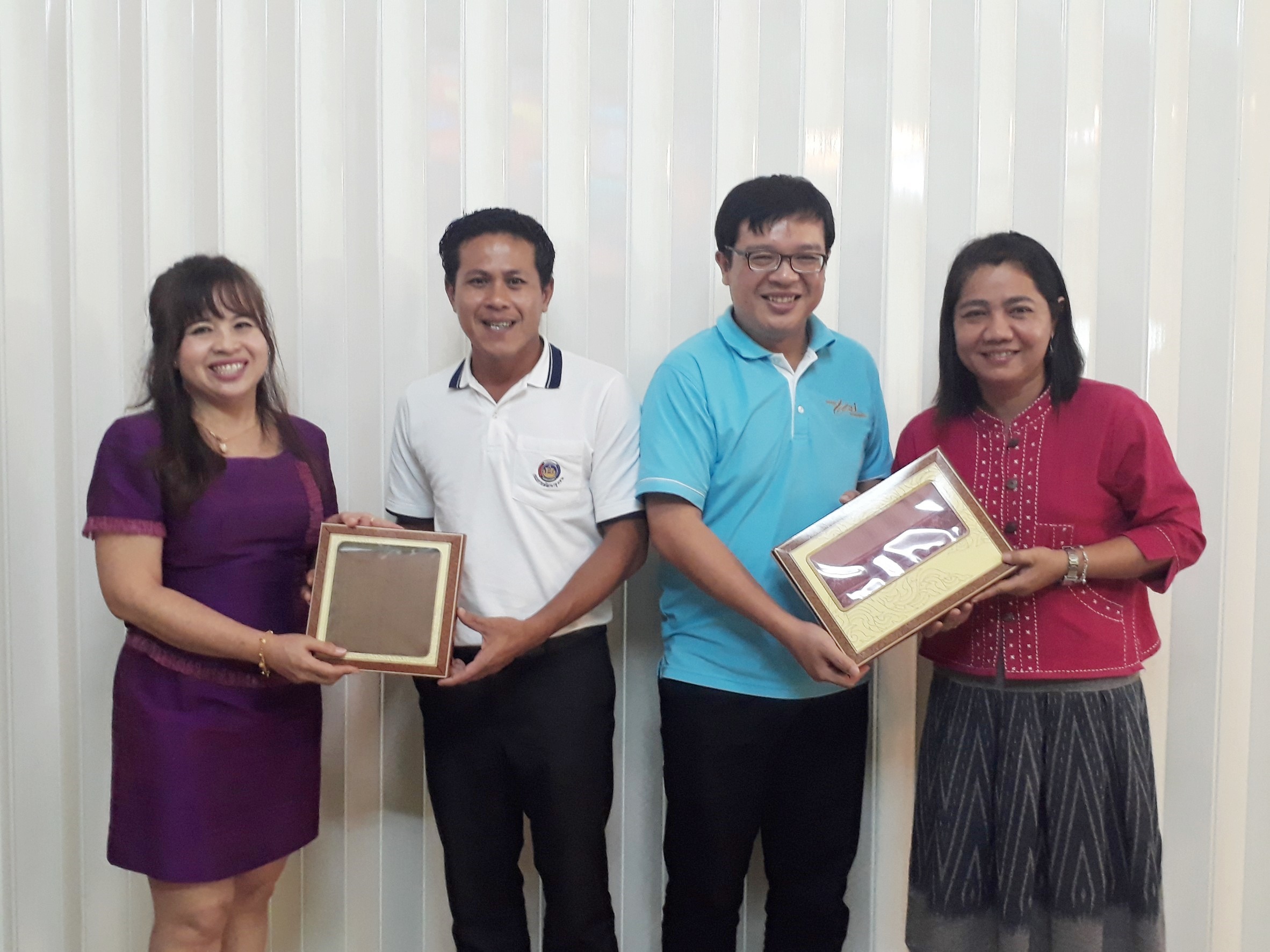 “ชื่นชม ยินดี กับท่านพัฒนาการอำเภอ (ชำนาญการพิเศษ) ป้ายแดง”