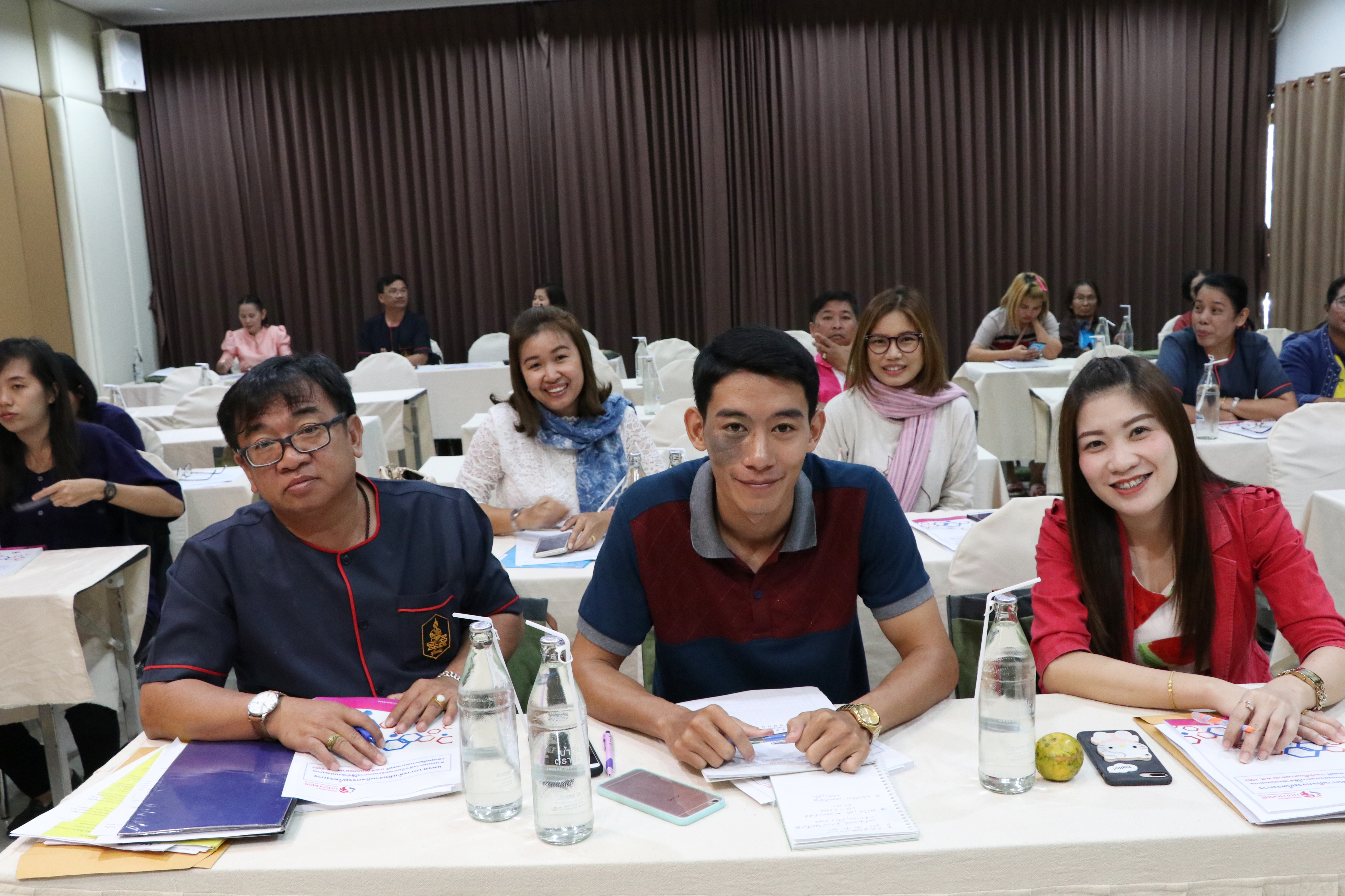 วันที่ 27 พฤศจิกายน 2561 เวลา 09.30 น. นายสุวิน พึ่งเงิน พัฒนาการจังหวัดสุโขทัย เป็นประธานเปิดการประชุมโครงการเพิ่มประสิทธิภาพการดำเนินงานกองทุนพัฒนาบทบาทสตรีแก่เจ้าหน้าที่พัฒนาชุมชน