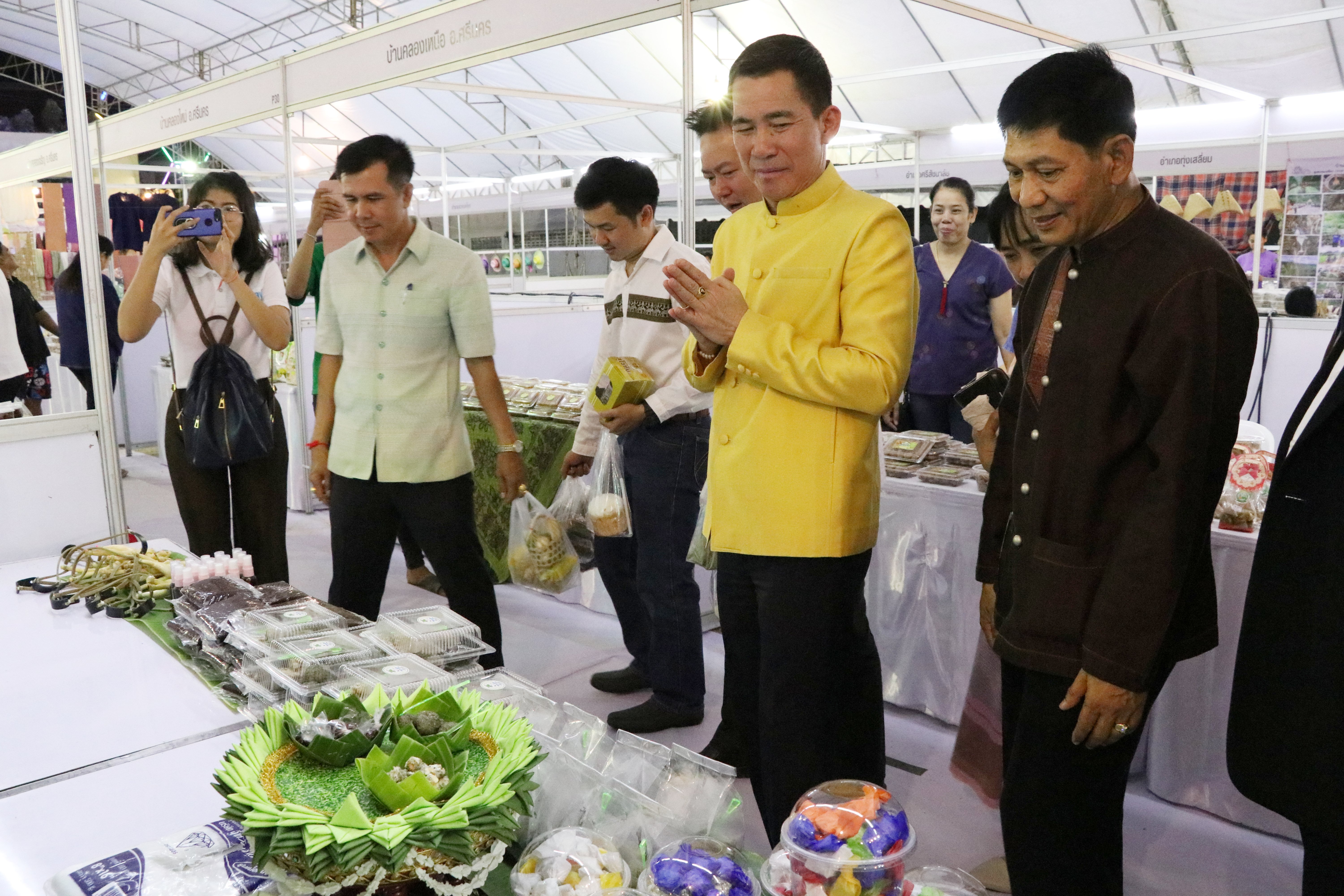 ชวนมาช้อปจัดหนัก จัดใหญ่ ส่งท้ายปี งาน“มหกรรมชุมชนท่องเที่ยว OTOP นวัตวิถี จังหวัดสุโขทัย เปี่ยมสุข”