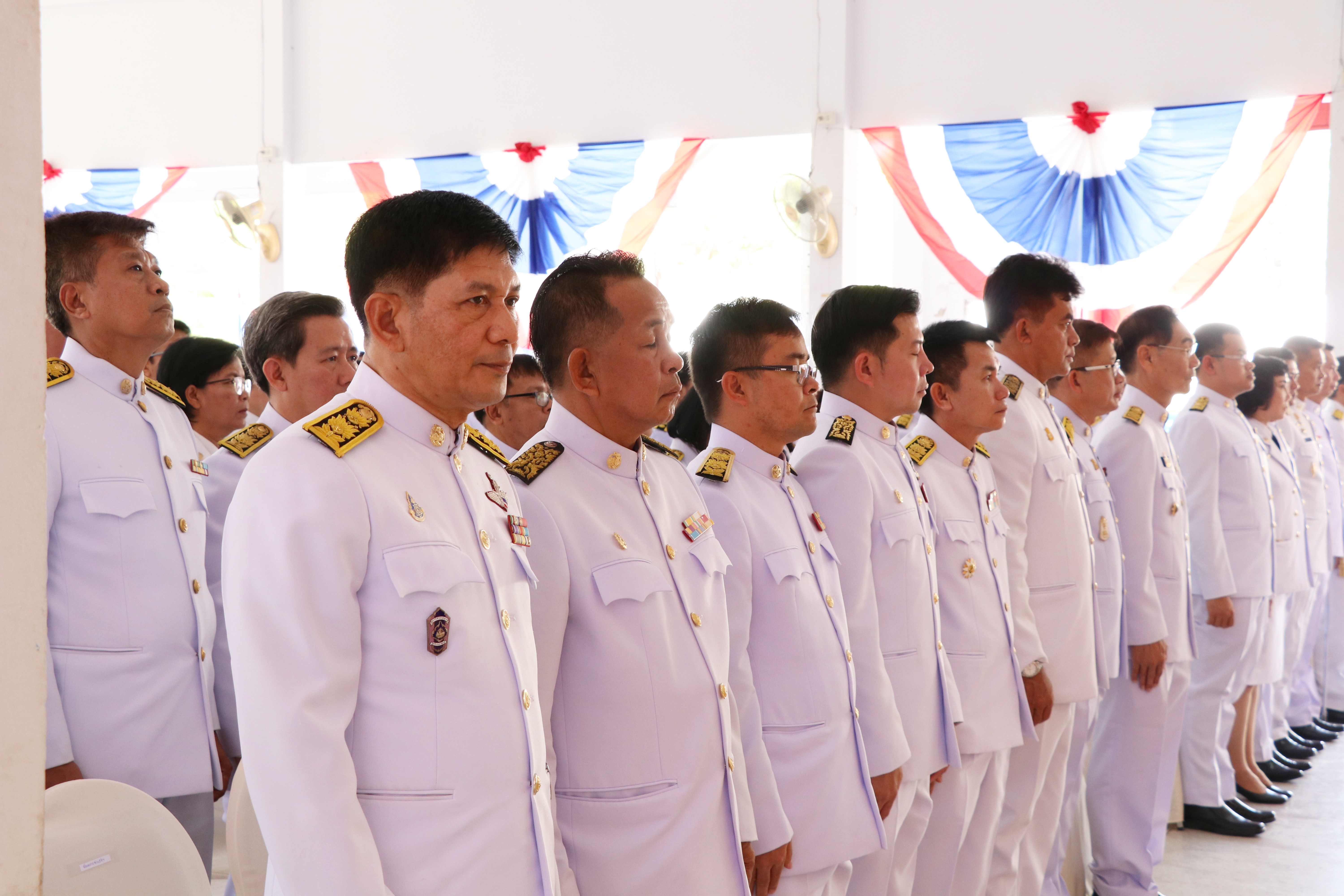 วันนี้ 31 มีนาคม 2562 เวลา 08.39 น. นายไมตรี ไตรติลานันท์ ผู้ว่าราชการจังหวัดสุโขทัย นำข้าราชการ ทุกหมู่เหล่า ร่วมงานวันที่ระลึกพระบาทสมเด็จพระนั่งเกล้าเจ้าอยู่หัว พระมหาเจษฎาราชเจ้า ณ ศาลาอเนกประสงค์ศาลากลางจังหวัดสุโขทัย และพิธีทอดผ้าป่ามหากุศล สมทบกองทุนพัฒนาเด็กชนบทจังหวัดสุโขทัย ในพระราชูปถัมภ์ สมเด็จพระเทพรัตนราชสุดาฯ สยามบรมราชกุมารี