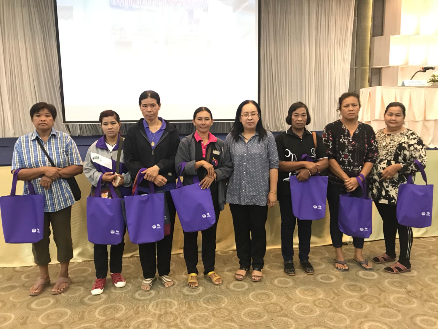 วันที่ 27 มีนาคม 2562 เวลา 10.00 น. นายสุวิน พึ่งเงิน พัฒนาการจังหวัดสุโขทัย เป็นประธานเปิดการประชุมเชิงปฏิบัติการเพิ่มประสิทธิภาพกลุ่มอาชีพสมาชิกกองทุนพัฒนาบทบาทสตรีระดับจังหวัด