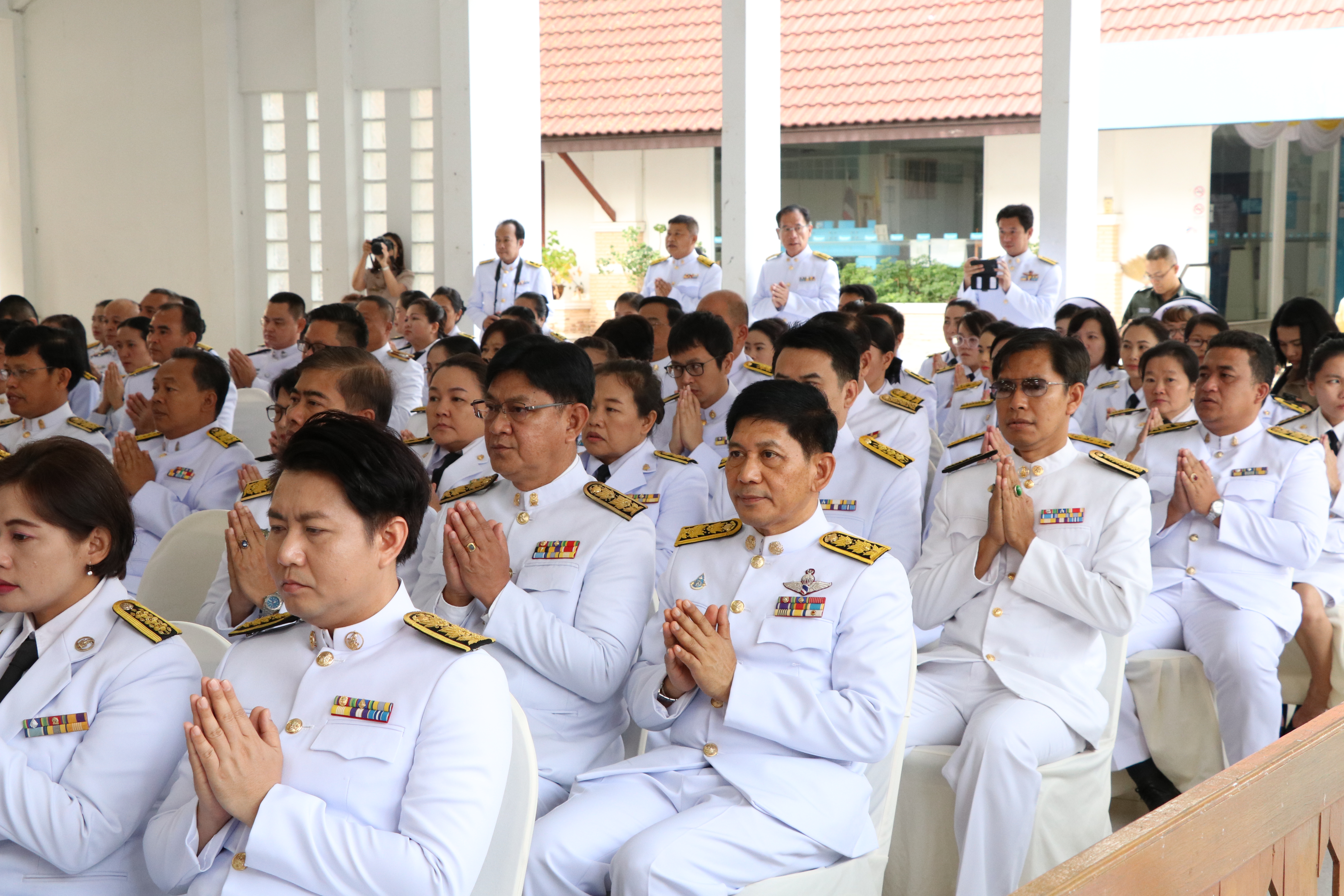 วันที่ 6 เมษายน 2562 เวลา 07.00 น. นายสุวิน พึ่งเงิน พัฒนาการจังหวัดสุโขทัย นำข้าราชการ สำนักงานพัฒนาชุมชนจังหวัดสุโขทัย เข้าร่วมงานรัฐพิธี”วันพระบาทสมเด็จพระพุทธยอดฟ้าจุฬาโลกมหาราช และวันที่ระลึกมหาจักรีบรมราชวงศ์”