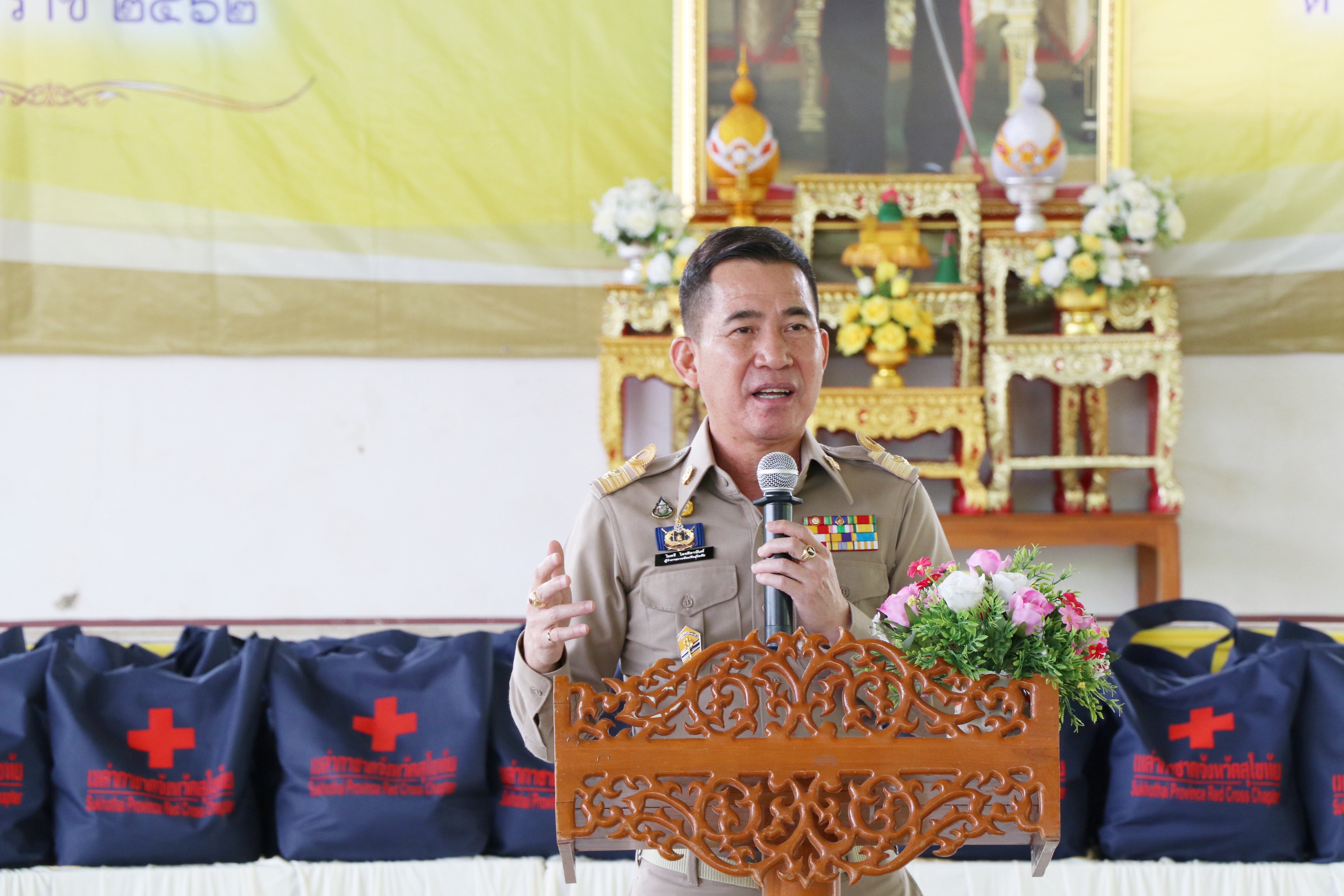 วันที่ 28 พฤษภาคม 2562 เวลา 08.30 น. นายสุวิน พึ่งเงิน พัฒนาการจังหวัดสุโขทัย ร่วมพิธีเปิดโครงการปกป้องสถาบันชาติเพื่อเสริมสร้างความสมานฉันท์ และโครงการหน่วยบำบัดทุกข์ บำรุงสุข สร้างรอยยิ้มให้ประชาชน ณ โรงเรียนศรีนคร หมู่ที่ 3 ต.ศรีนคร อำเภอศรีนคร จังหวัดสุโขทัย