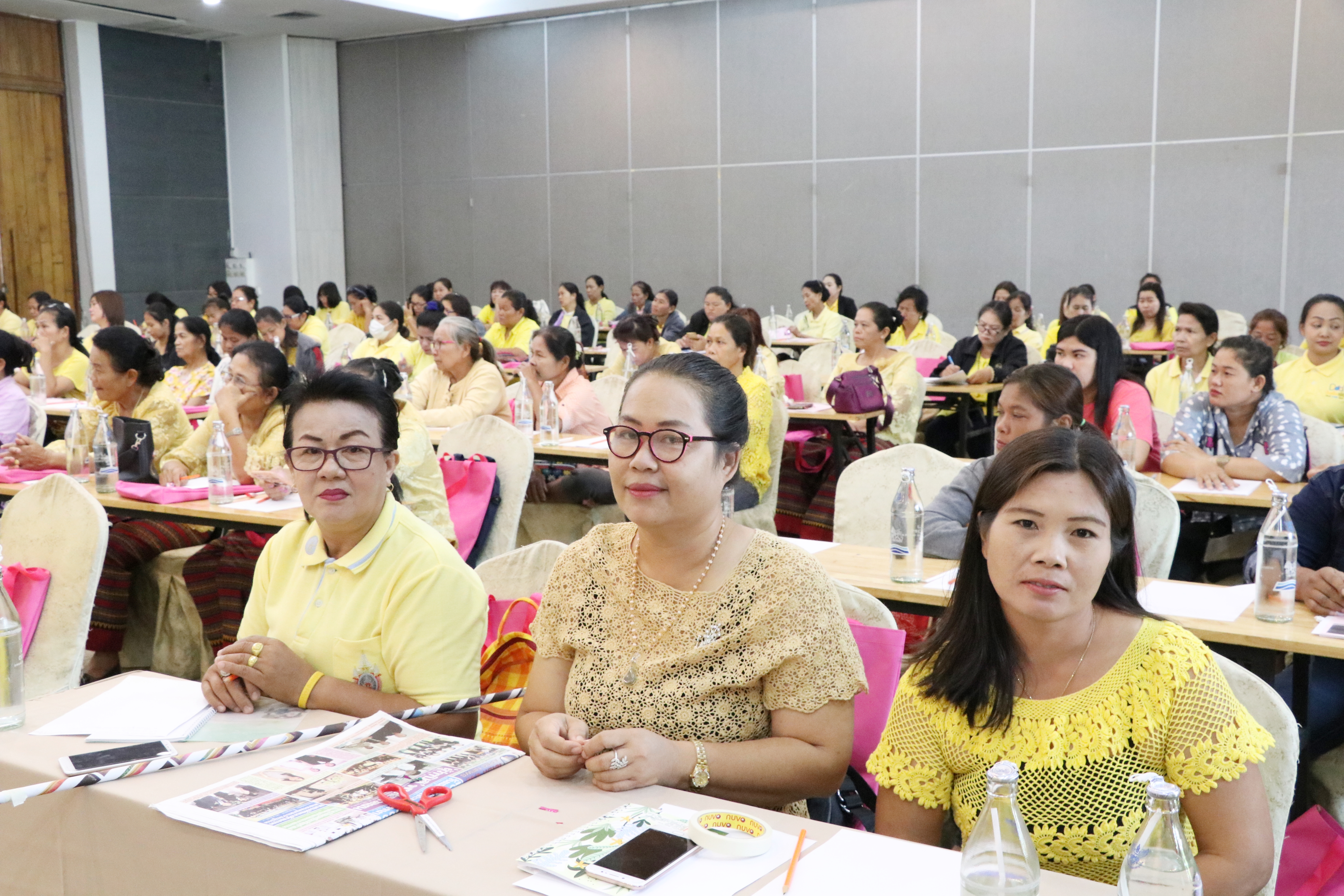 วันที่ 16 พฤษภาคม 2562 เวลา 09.30 น. นายสุวิน พึ่งเงิน พัฒนาการจังหวัดสุโขทัย เป็นประธานเปิดการประชุมโครงการเสริมสร้างความเข้มแข็งของสมาชิกกองทุนพัฒนาบทบาทสตรีจังหวัดสุโขทัย ณ โรงแรมเทรเชอร์ รีสอร์ทแอนด์สปา อำเภอเมืองสุโขทัย จังหวัดสุโขทัย