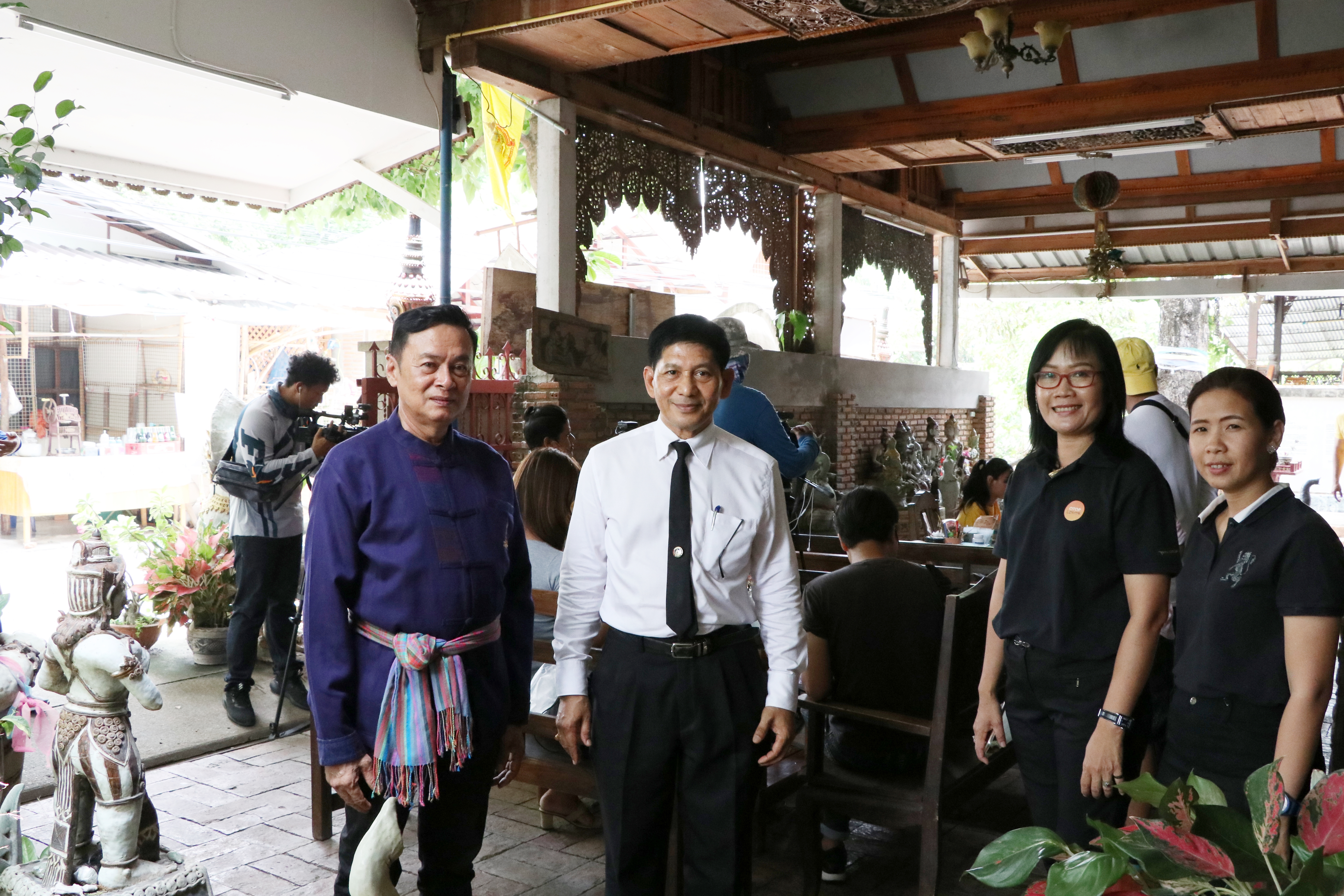 กรมการพัมนาชุมชน ถ่ายทำรายการ “พช.พาฟิน ชิมอาหารถิ่นรสไทยแท้” ของจังหวัดสุโขทัย กลุ่มเป้าหมาย(ก๋วยเตี๋ยวสุโขทัยบ้านนา)