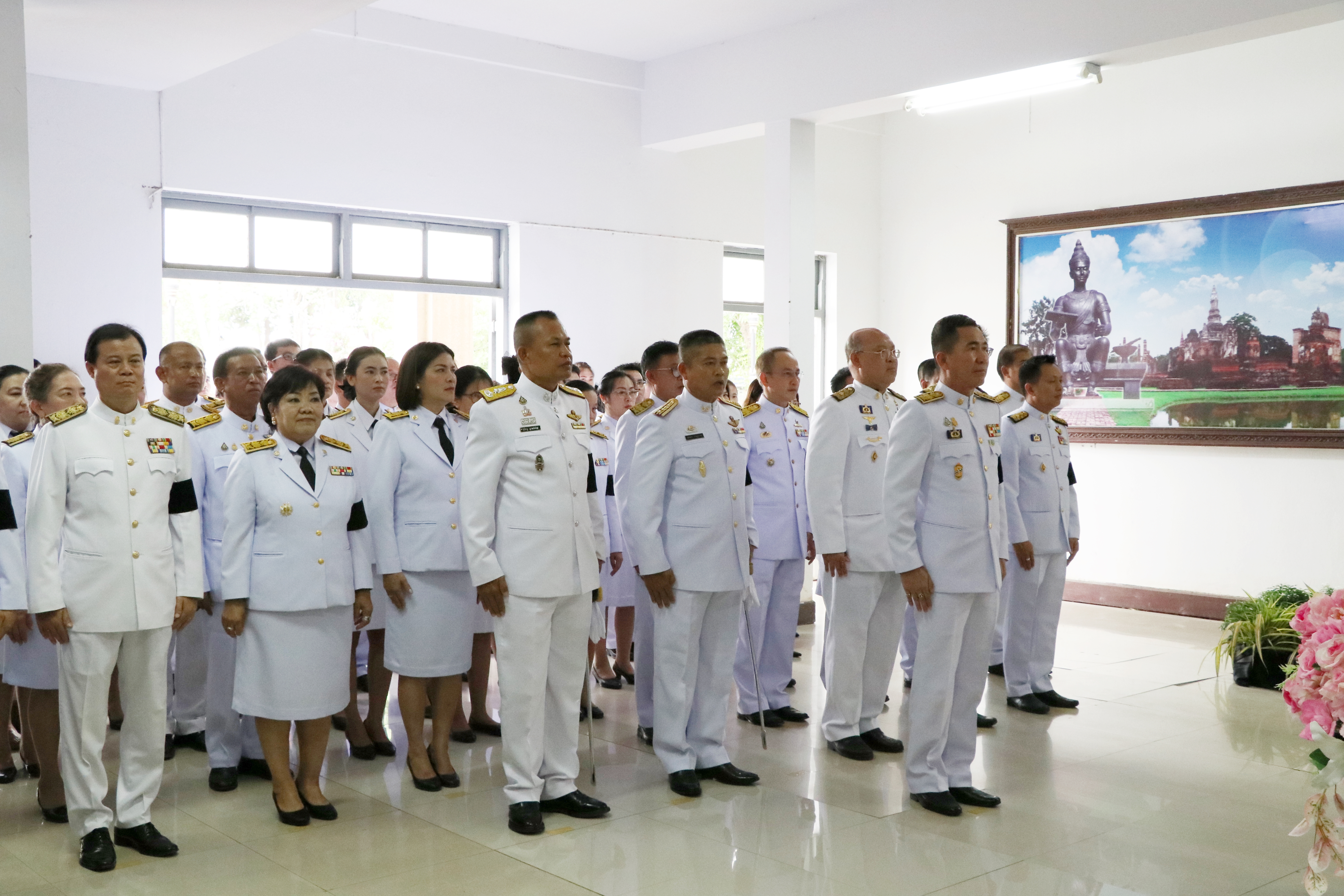 วันที่ 29 พฤษภาคม 2562 เวลา 10.30 น. ณ ห้องโถงชั้น 1 ศาลากลางจังหวัดสุโขทัย (หลังเก่า)นายสุวิน พึ่งเงิน พัฒนาการจังหวัดสุโขทัย นำข้าราชการสำนักงานพัฒนาชุมชนจังหวัดสุโขทัย ร่วมลงนามแสดงความอาลัยแด่ พลเอกเปรม ติณสูลานนท์ ประธานองคมนตรีและรัฐบุรุษ ซึ่งถึงแก่อสัญกรรมเมื่อวันที่ 26 พฤษภาคม 2562