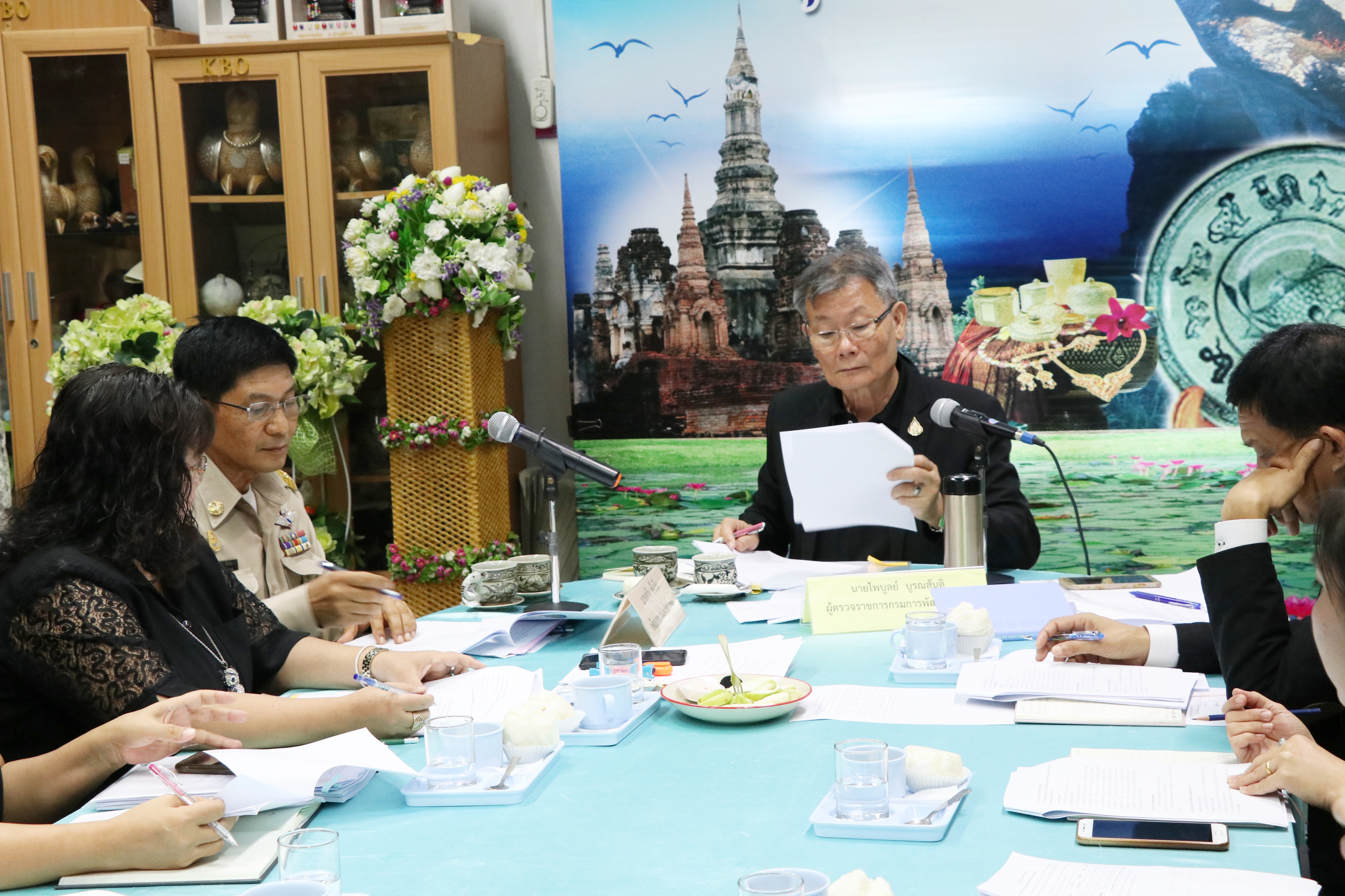 นที่ 30 พฤษภาคม 2562  เวลา 09.30 น. นายไพบูลย์ บูรณสันติ ผู้ตรวจราชการกรมการพัฒนาชุมชน เขตตรวจราชการ ที่ 17,18 เป็นประธานการประชุมตรวจติดตามการขับเคลื่อนงานตามภารกิจรัฐบาลและงานตามภารกิจของกรมการพัฒนาชุมชน จ.สุโขทัย