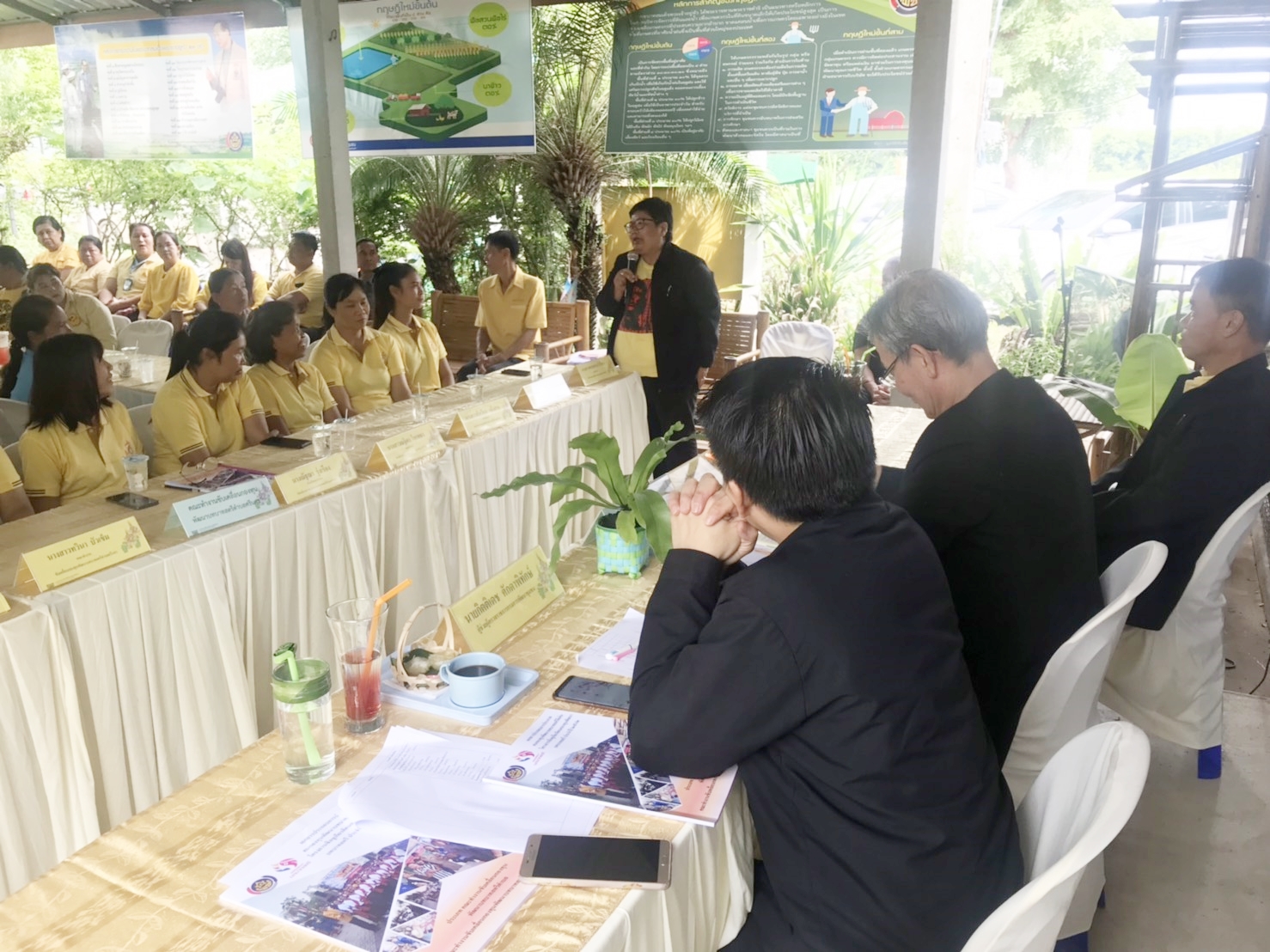 วันที่ 4 กรกฎาคม 2562 เวลา 13.30 น. นายไพบูลย์ บูรณสันติ ผู้ตรวจราชการกรมการพัฒนาชุมชน เขตตรวจราชการ ที่ 17,18 พร้อมด้วยคณะกรรมการตรวจติดตามคัดเลือกฯ ประจำปี 2562 ลงพื้นที่พิจารณาคัดเลือกกิจกรรมประเภทคระทำงานขับเคลื่อนกองทุนพัฒนาบทบาทสตรีดีเด่นตำบลศรีนคร ณ ศูนย์เรียนรู้เศรษฐกิจพอเพียงบ้านศรีนคร ม.3 ต.ศรีนคร อ.ศรีนคร จังหวัดสุโขทัย