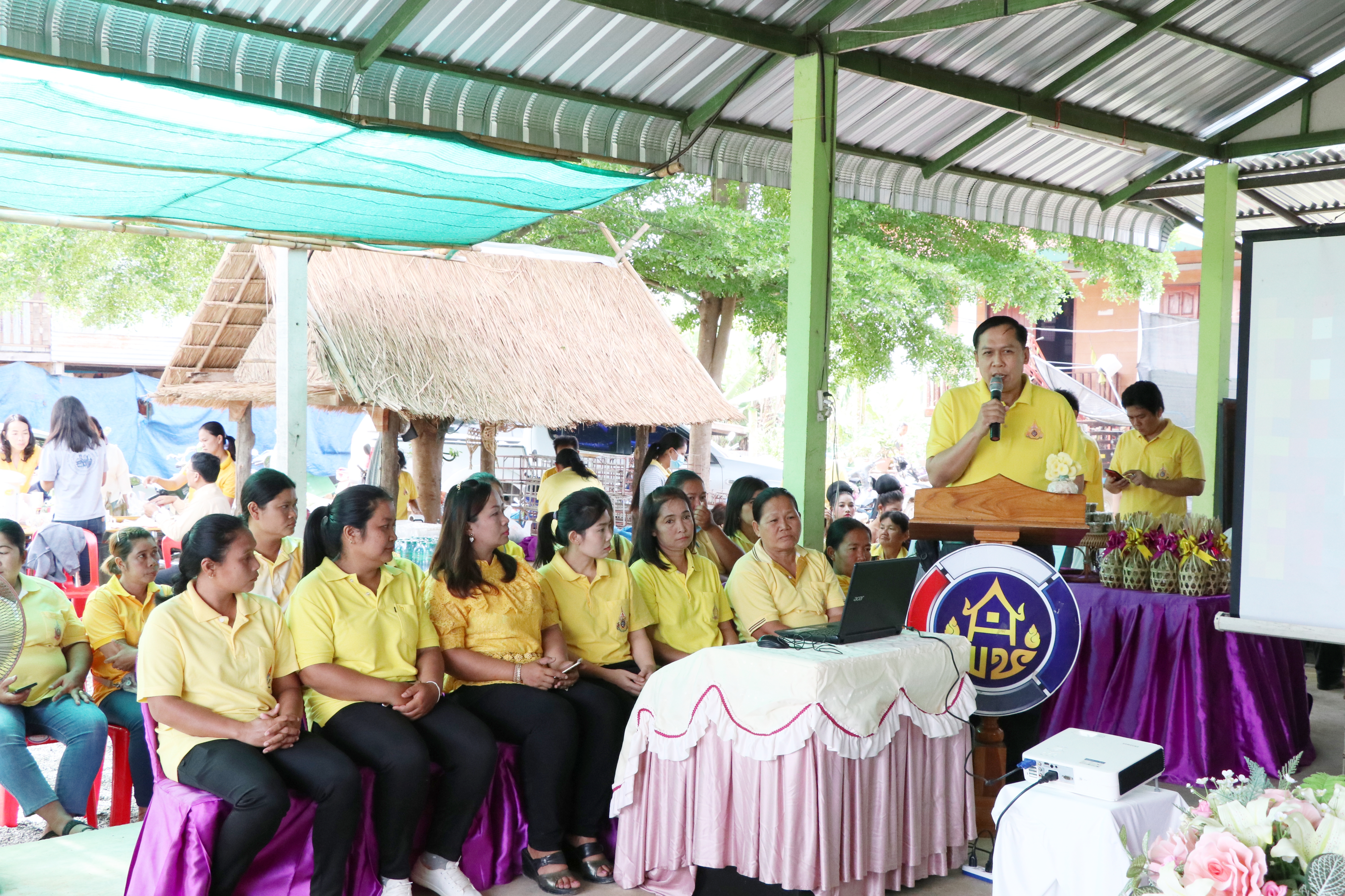 วันที่ 4 กรกฎาคม 2562 เวลา 09.00 น. นายไพบูลย์ บูรณสันติ ผู้ตรวจราชการกรมการพัฒนาชุมชน เขตตรวจราชการ ที่ 17,18 พร้อมด้วยคณะกรรมการตรวจติดตามคัดเลือกฯ ประจำปี 2562 ลงพื้นที่พิจารณาคัดเลือกกิจกรรมกลุ่มอาชีพกองทุนพัฒนาบทบาทสตรีดีเด่น (กลุ่มเพาะเห็ดนางฟ้า) หมู่ 6 ต.นาทุ่ง อ.สวรรคโลก จังหวัดสุโขทัย