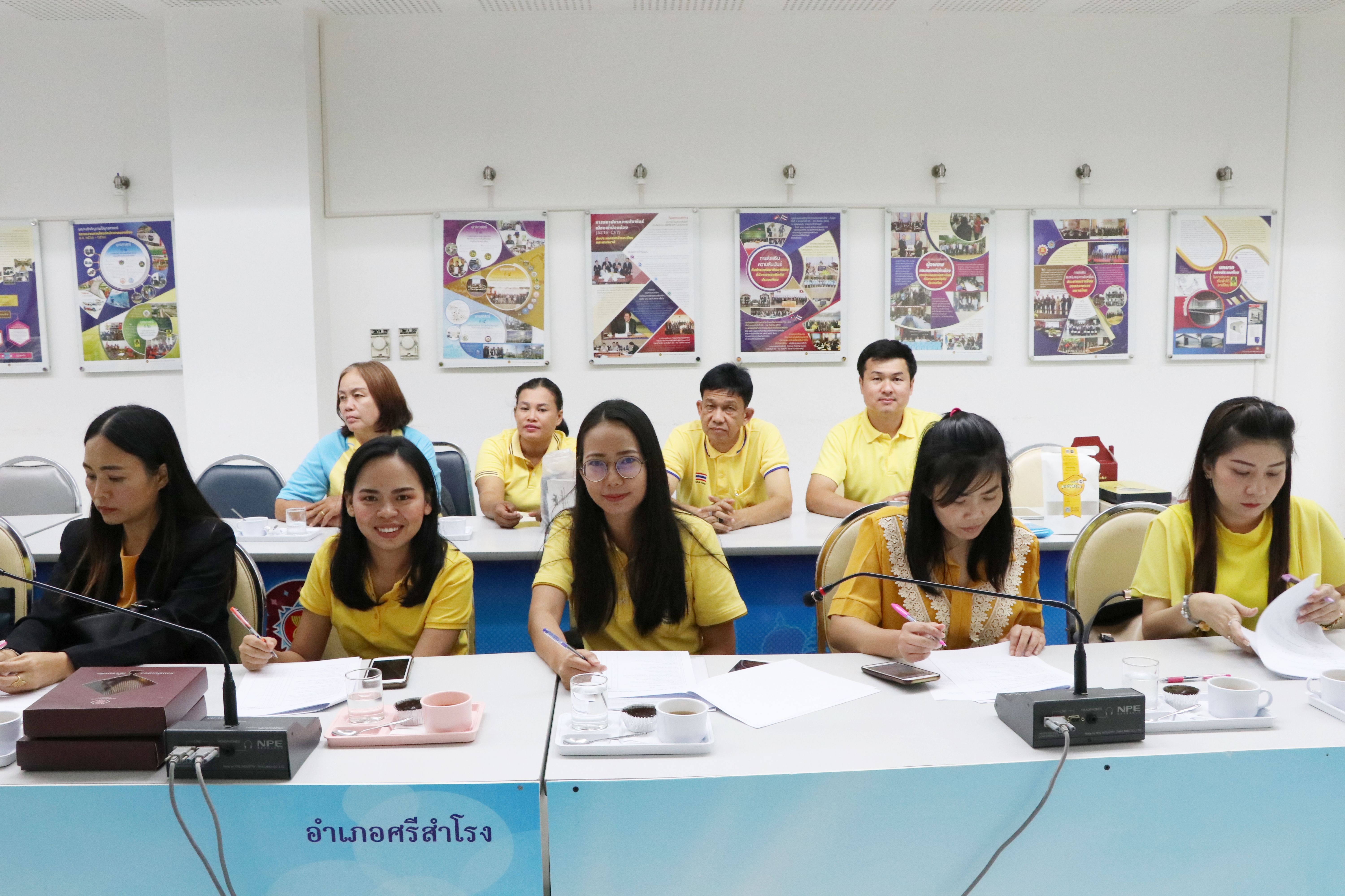 วันที่ 10 กรกฏาคม 2562 เวลา 13.30 น. นายสุวิน พึ่งเงิน พัฒนาการจังหวัดสุโขทัย เป็นประธานเปิดการประชุมการตรวจติดตามของคณะการจัดเก็บข้อมูลในพื้นที่ตามโครงการประเมินผลการดำเนินงานกรมการพัฒนาชุมชน ประจำปี 2562 ณ ห้องประชุมคีรีมาศ ชั้น 4 ศาลากลางจังหวัดสุโขทัย