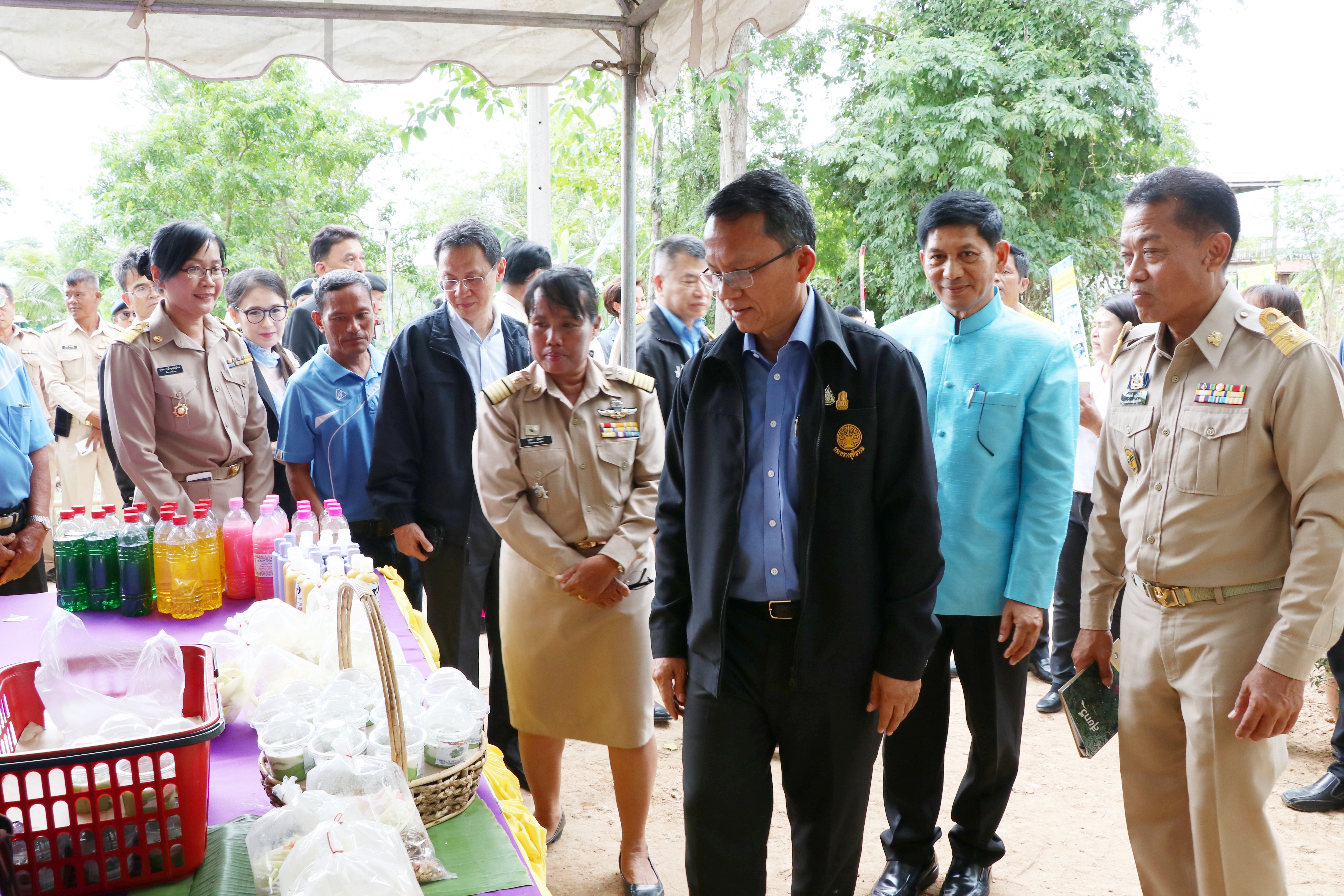 วันนี้ 1 สิงหาคม 2562 เวลา 09.00 น. นายสมศักดิ์ เทพสุทิน รัฐมนตรีว่าการกระทรวงยุติธรรม เป็นประธานเปิดโครงการพัฒนาศักยภาพหมู่บ้านกองทุนแม่ของแผ่นดินในการป้องกันและแก้ไขปัญหายาเสพติด ปีงบประมาณ 2562 จังหวัดสุโขทัย