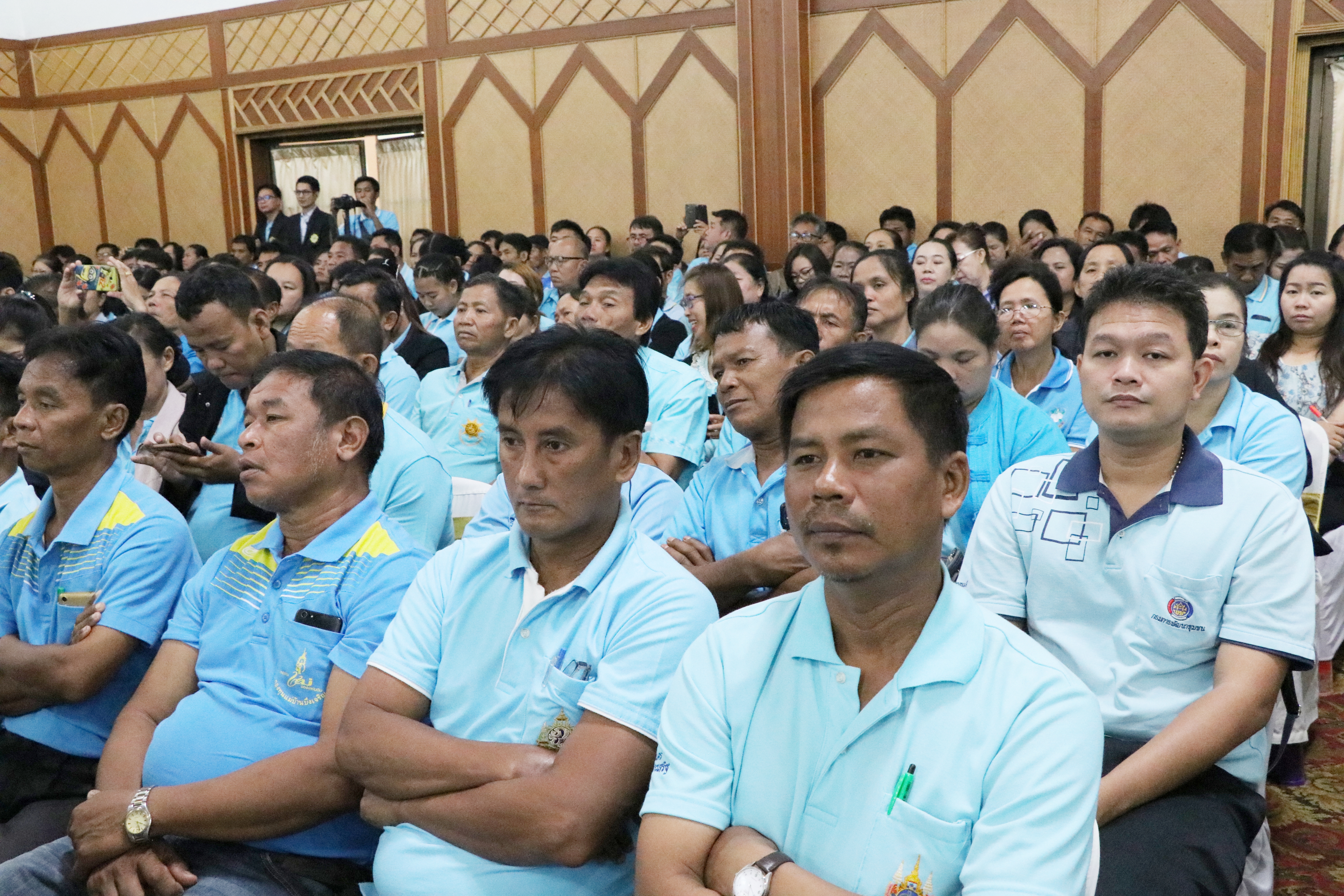 วันนี้ 1 สิงหาคม 2562 เวลา 09.00 น. นายสมศักดิ์ เทพสุทิน รัฐมนตรีว่าการกระทรวงยุติธรรม เป็นประธานเปิดโครงการพัฒนาศักยภาพหมู่บ้านกองทุนแม่ของแผ่นดินในการป้องกันและแก้ไขปัญหายาเสพติด ปีงบประมาณ 2562 จังหวัดสุโขทัย