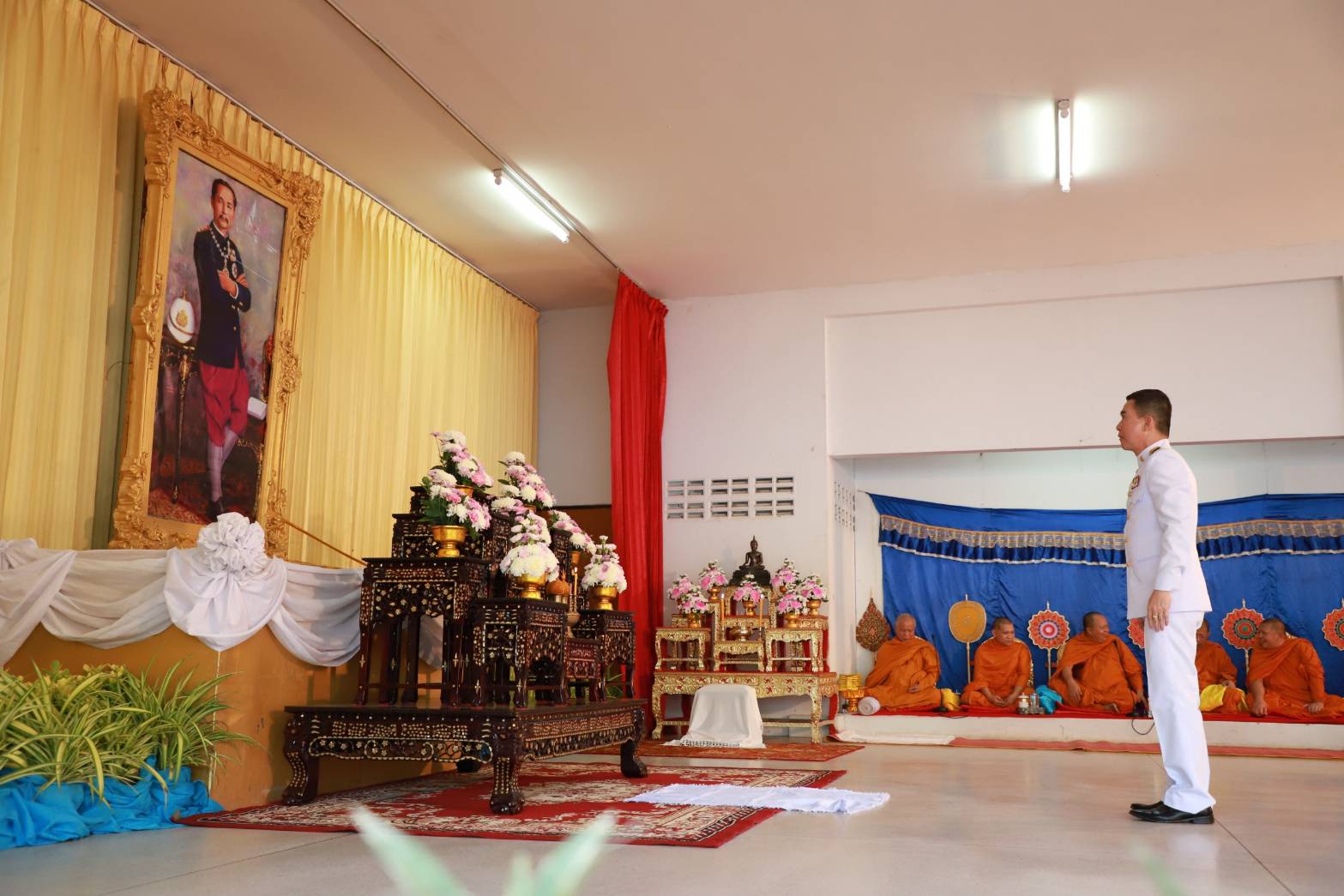 “สำนักงานพัฒนาชุมชนจังหวัดสุโขทัย ร่วมพิธีบำเพ็ญกุศลและกิจกรรมน้อมรำลึกเนื่องในวันคล้ายวันสวรรคตพระบาทสมเด็จพระจุลจอมเกล้าเจ้าอยู่หัว”