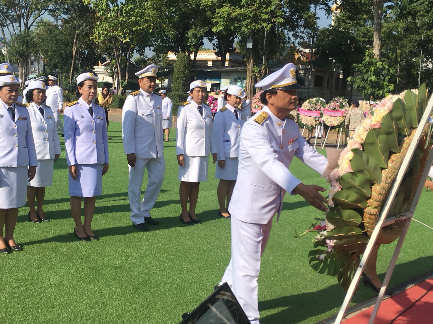 “สำนักงานพัฒนาชุมชนจังหวัดสุโขทัย ร่วมพิธีบำเพ็ญกุศลและกิจกรรมน้อมรำลึกเนื่องในวันคล้ายวันสวรรคตพระบาทสมเด็จพระจุลจอมเกล้าเจ้าอยู่หัว”