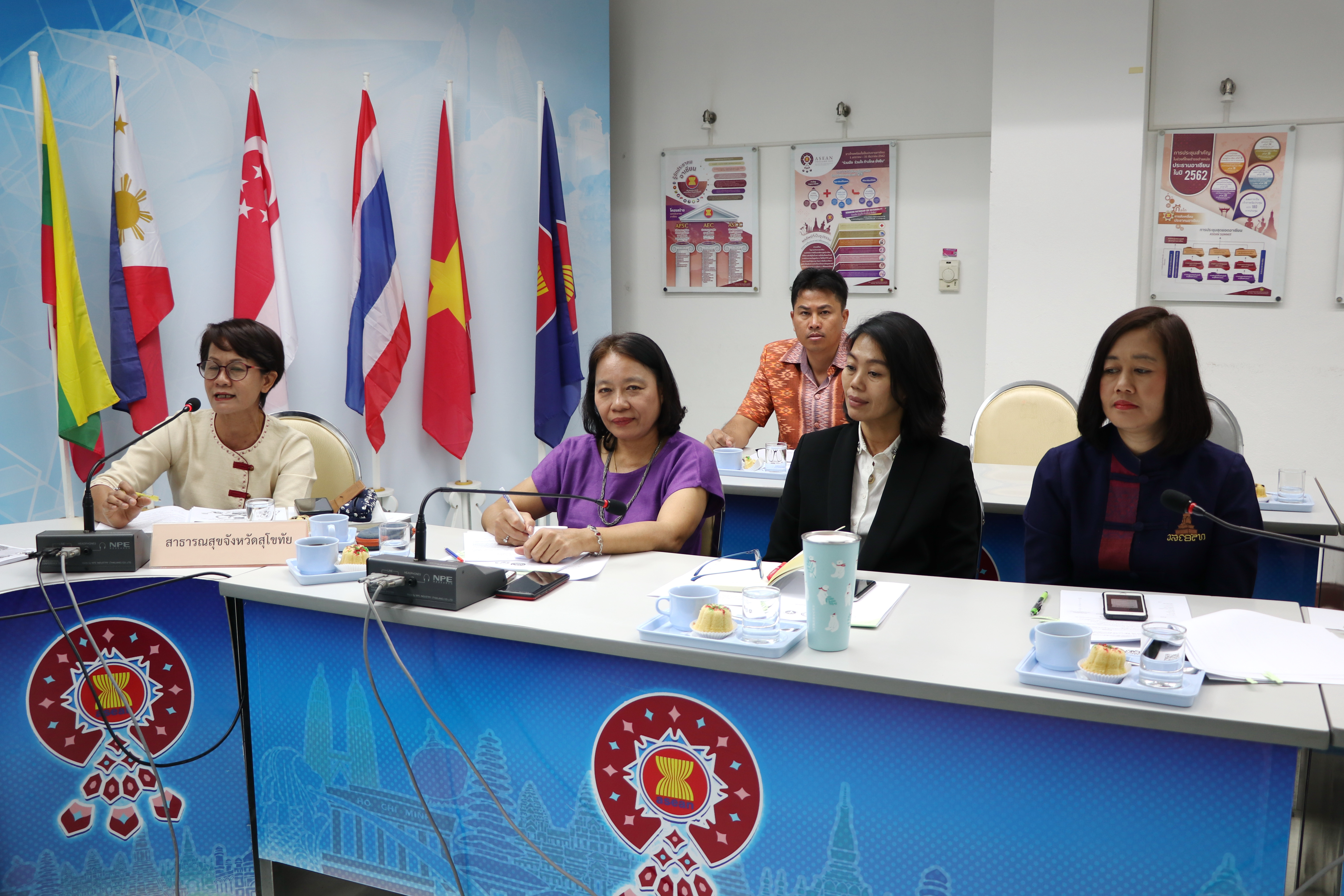 สุโขทัยแถลงข่าว และประชุมวางแผนบูรณาการหน่วยงานทำโครงการ “สุโขทัยเมืองผาสุก” ในการแก้ไขปัญหาความยากจน วางเป้าหมายเป็นของขวัญปีใหม่ 2563 จำนวน 200 ครัวเรือน และทุกครัวเรือนที่มีปัญหา ต้องได้รับการดูแล และแก้ไขปัญหา