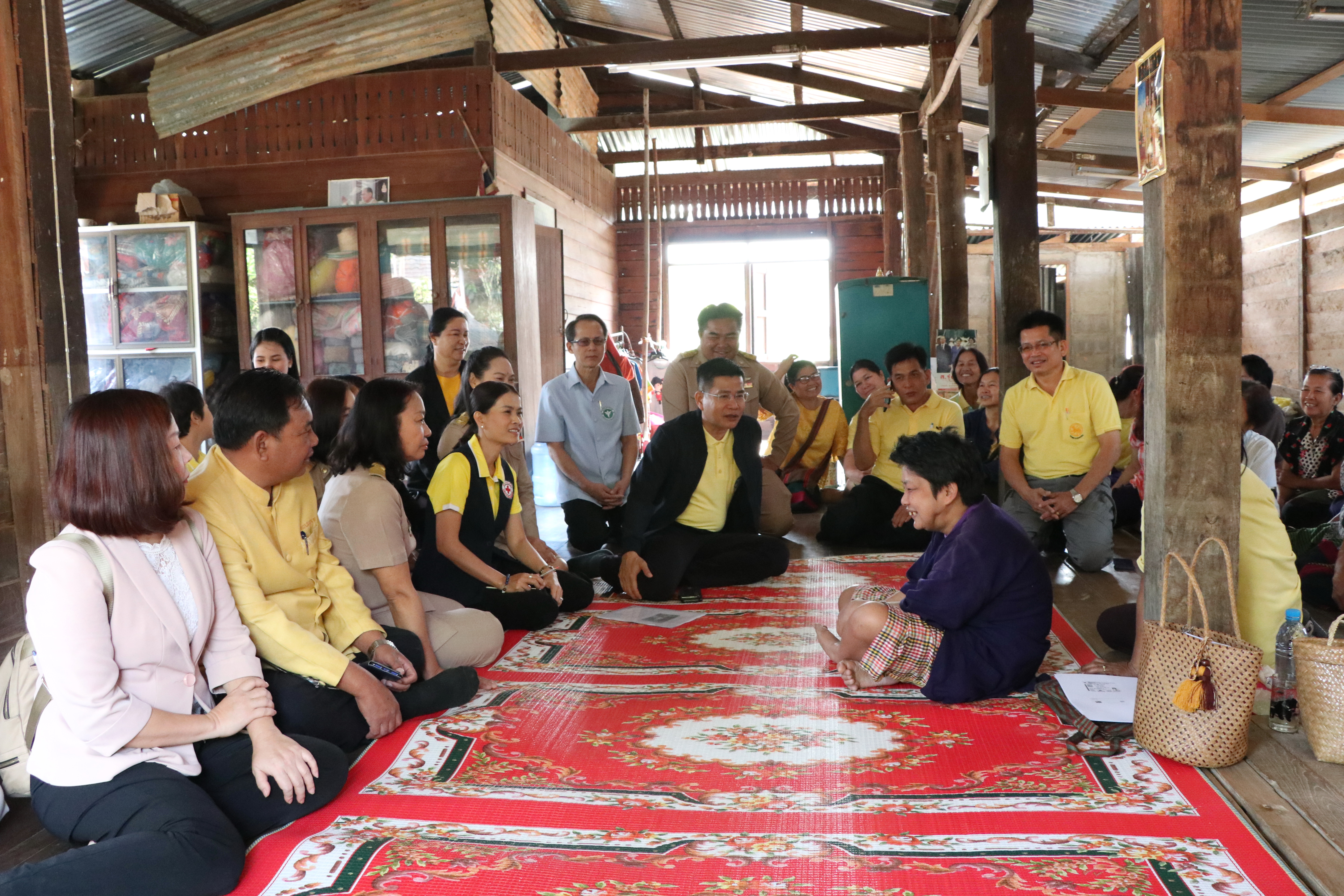 “จังหวัดสุโขทัย ผนึกกำลังหน่วยงานราชการจังหวัด/อำเภอ ลงพื้นที่บูรณาการแก้ไขปัญหาความยากจน ตามโครงการ”สุโขทัยเมืองผาสุก”