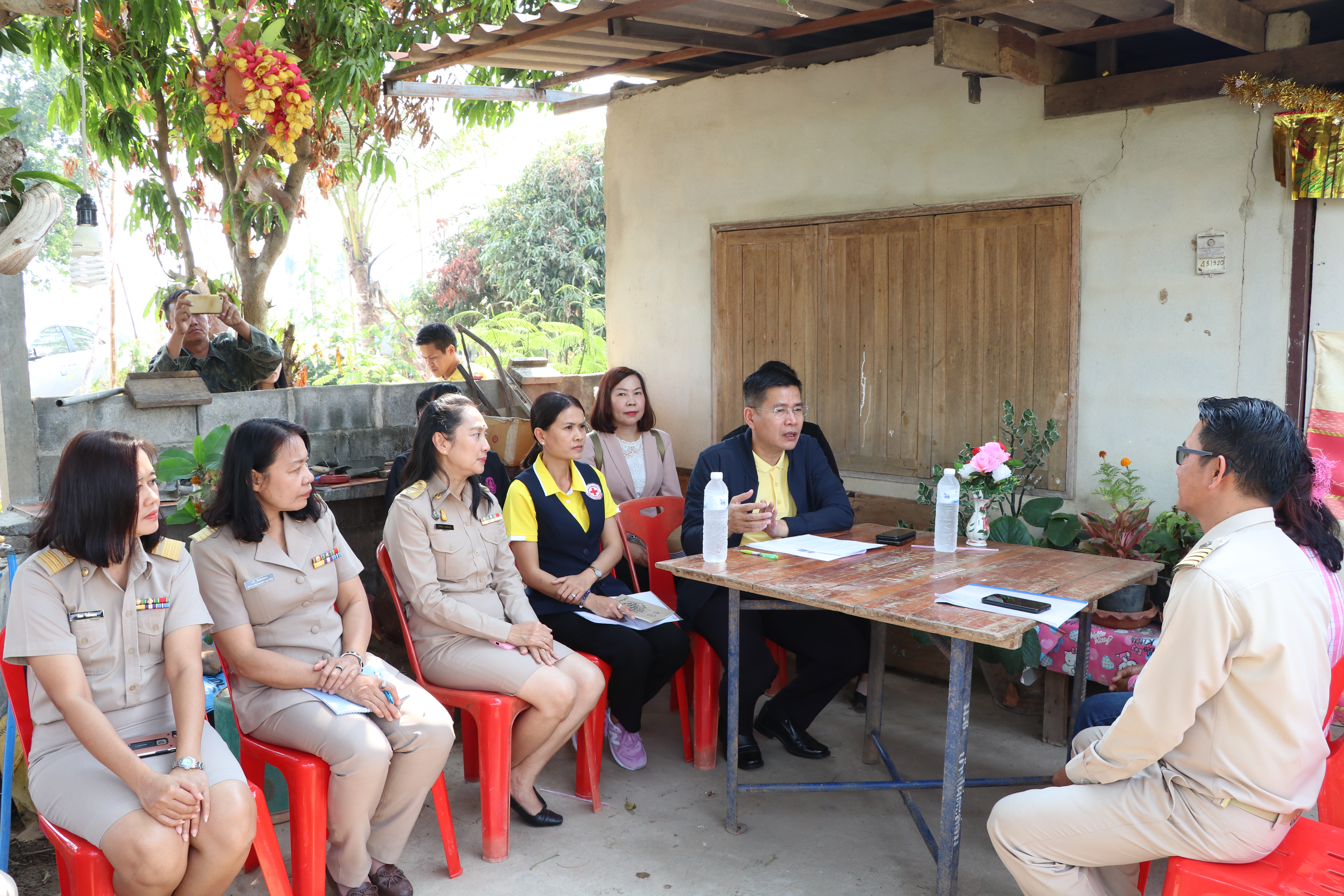 “จังหวัดสุโขทัย ผนึกกำลังหน่วยงานราชการจังหวัด/อำเภอ ลงพื้นที่บูรณาการแก้ไขปัญหาความยากจน ตามโครงการ”สุโขทัยเมืองผาสุก”