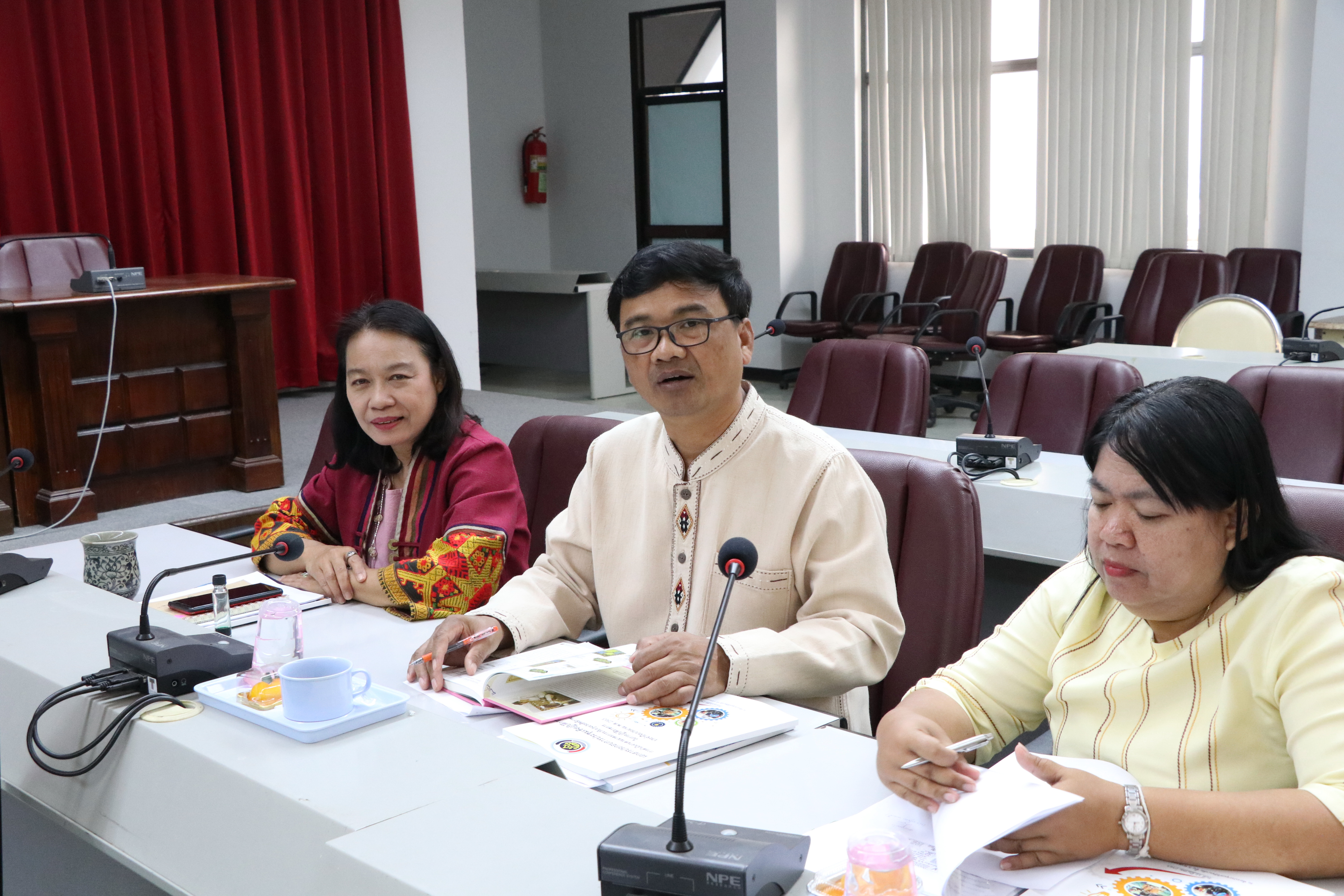 จังหวัดสุโขทัยขับเคลื่อนการประเมินส่วนราชการตามมาตรการปรับปรุงประสิทธิภาพในการปฏิบัติราชการ ตัวชี้วัดการประเมินผลการปฏิบัติราชการ กรมการพัฒนาชุมชน ประจำปีงบประมาณ พ.ศ. 2563