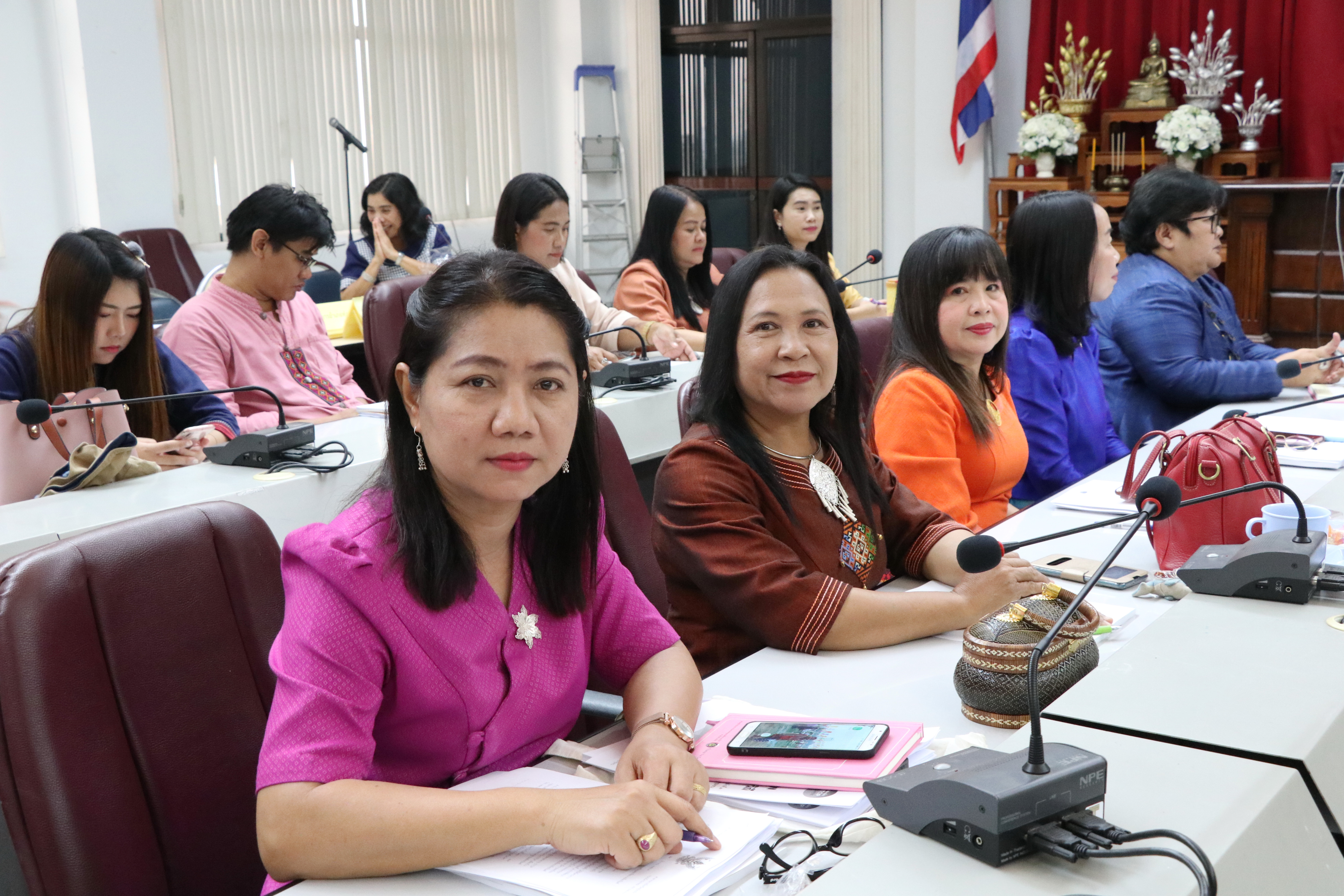 จังหวัดสุโขทัยขับเคลื่อนการประเมินส่วนราชการตามมาตรการปรับปรุงประสิทธิภาพในการปฏิบัติราชการ ตัวชี้วัดการประเมินผลการปฏิบัติราชการ กรมการพัฒนาชุมชน ประจำปีงบประมาณ พ.ศ. 2563