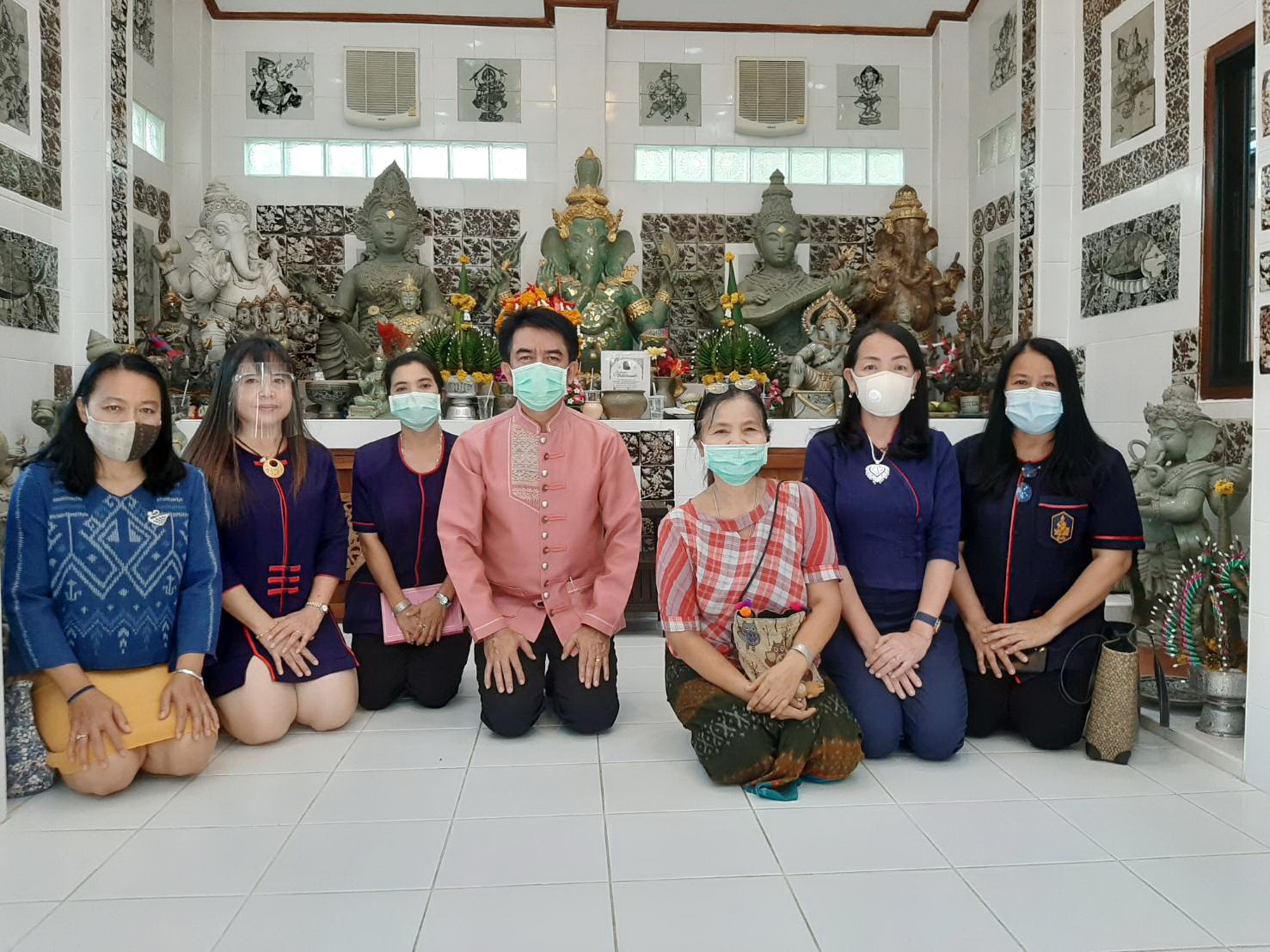 วันที่ 9 มิถุนายน 2563 เวลา 13.00 น. นายชัยวัฒน์ แสงศรี ผู้ตรวจราชการกรมการพัฒนาชุมชน เขตตรวจที่ 17 เป็นประธานการประชุมตรวจติดตามผลการขับเคลื่อนงานตามภารกิจกรมการพัฒนาชุมชน