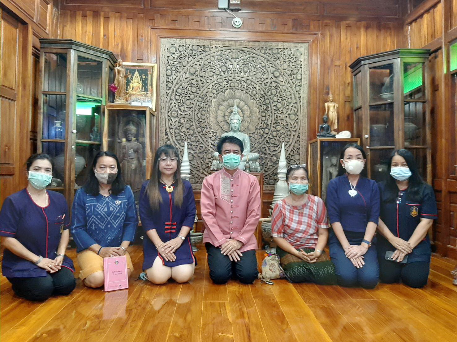 วันที่ 9 มิถุนายน 2563 เวลา 13.00 น. นายชัยวัฒน์ แสงศรี ผู้ตรวจราชการกรมการพัฒนาชุมชน เขตตรวจที่ 17 เป็นประธานการประชุมตรวจติดตามผลการขับเคลื่อนงานตามภารกิจกรมการพัฒนาชุมชน