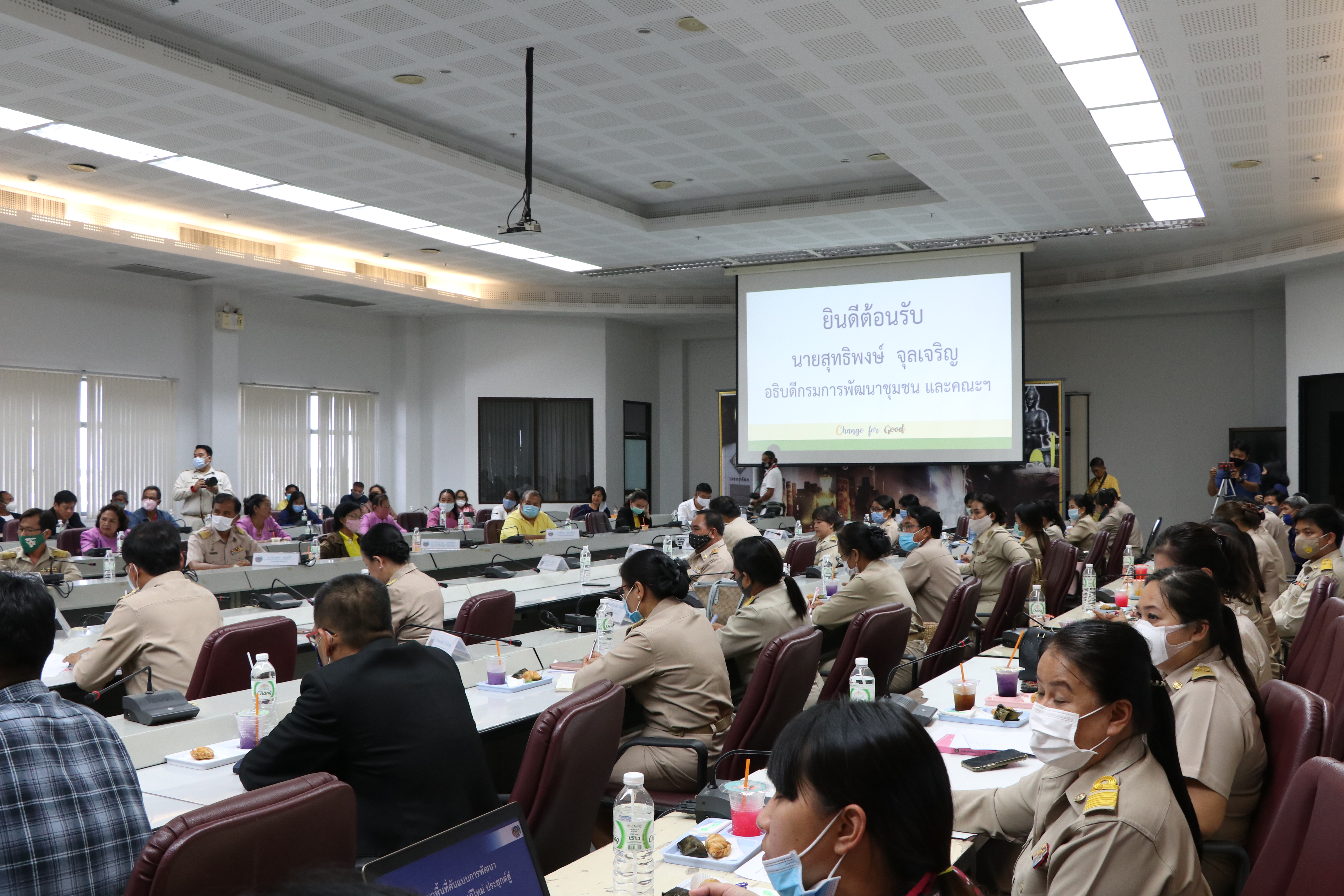อธิบดีกรมการพัฒนาชุมชน ลงพื้นที่จังหวัดสุโขทัย ขับเคลื่อนโครงการพัฒนาพื้นที่ต้นแบบการพัฒนาคุณภาพชีวิตตามหลักทฤษฏีใหม่ประยุกต์สู่ “โคก หนอง นา โมเดล”