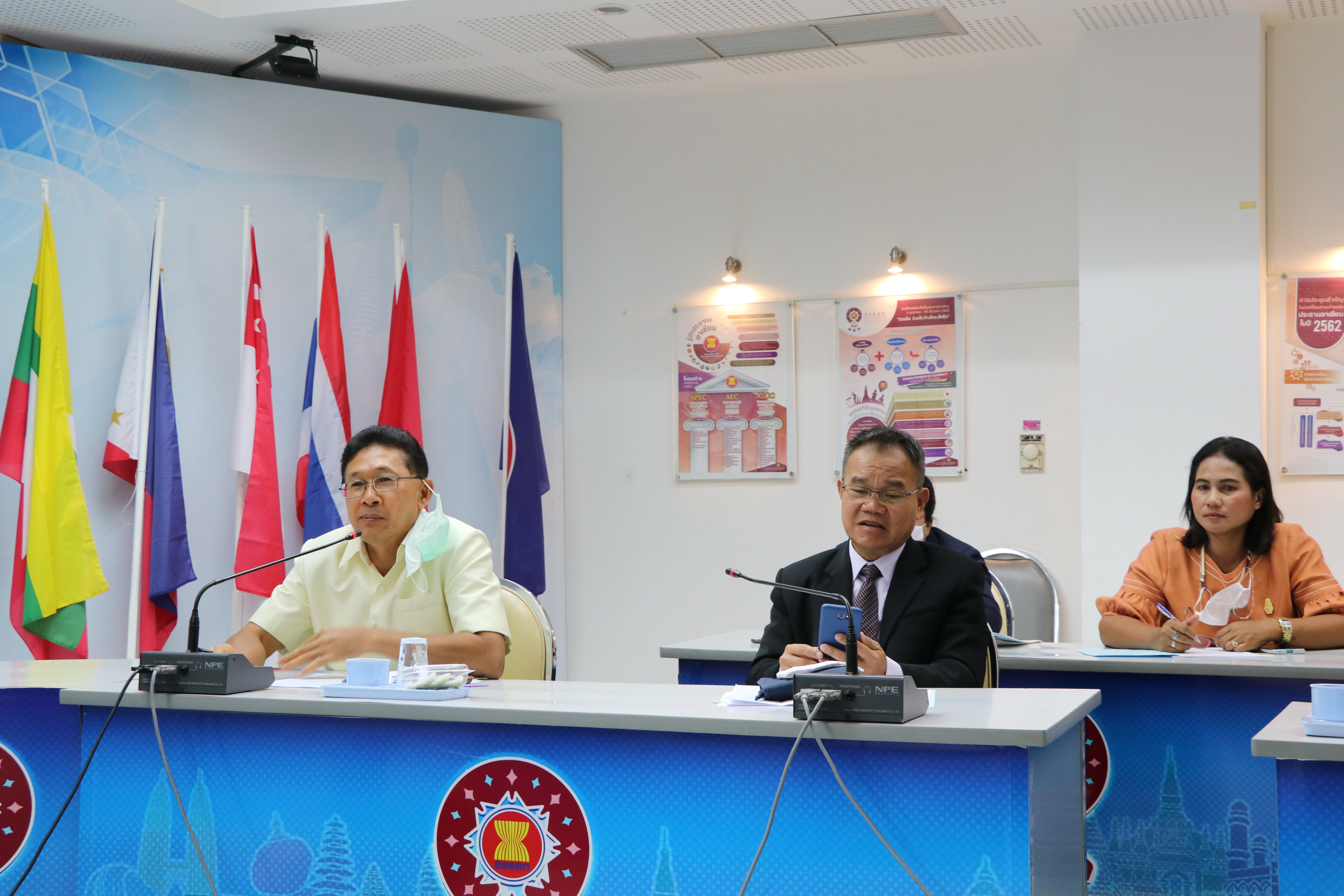 วันที่ 17 กันยายน 2563 เวลา 09.00 น. นายณรงค์ศักดิ์ หอมมาลัย รองผู้ว่าราชการจังหวัดสุโขทัย เป็นประธานการประชุมคณะกรรมการพัฒนาคุณภาพชีวิต จังหวัดสุโขทัย ครั้งที่ 2/2563