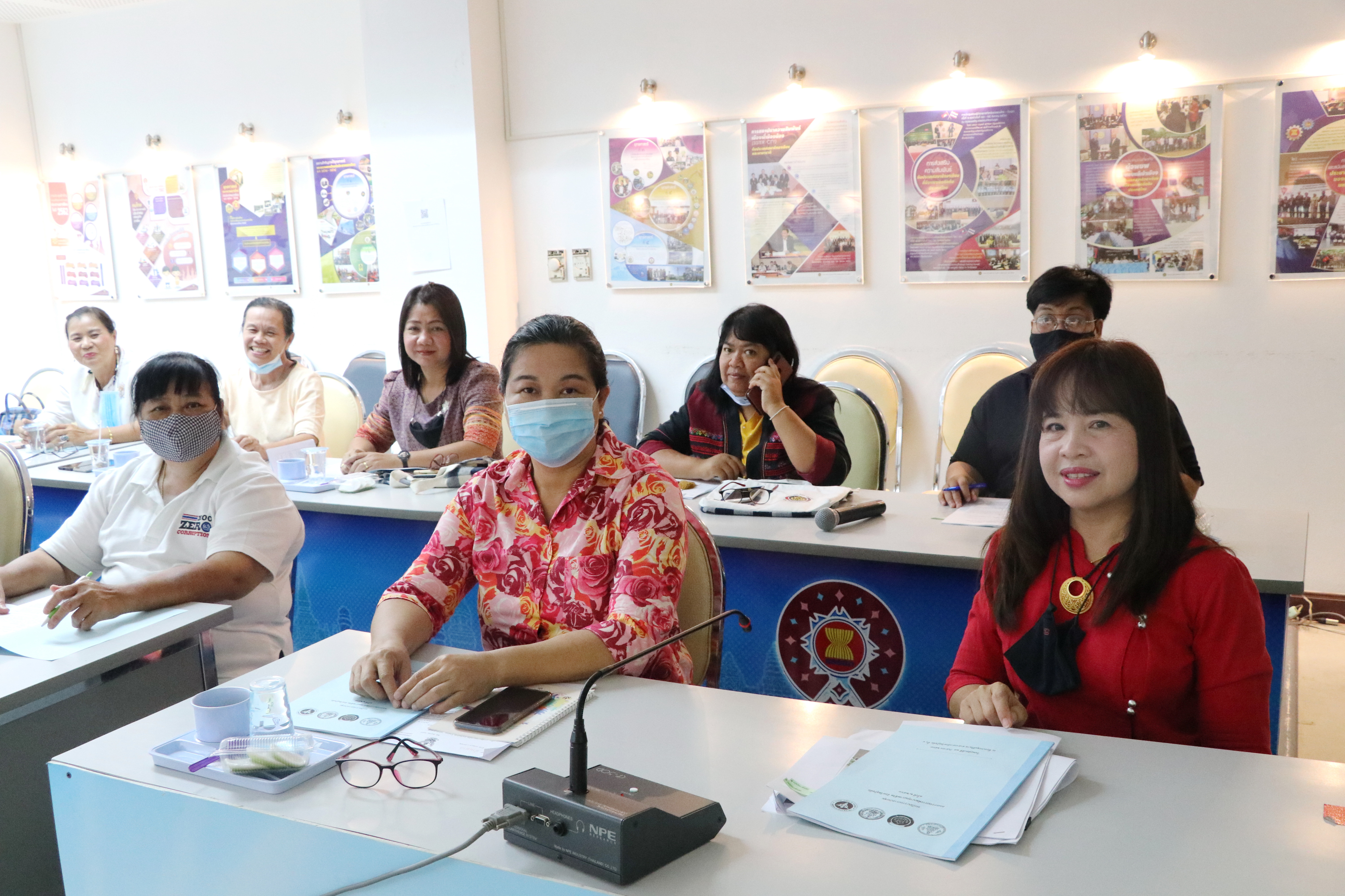 วันที่ 17 กันยายน 2563 เวลา 09.00 น. นายณรงค์ศักดิ์ หอมมาลัย รองผู้ว่าราชการจังหวัดสุโขทัย เป็นประธานการประชุมคณะกรรมการพัฒนาคุณภาพชีวิต จังหวัดสุโขทัย ครั้งที่ 2/2563