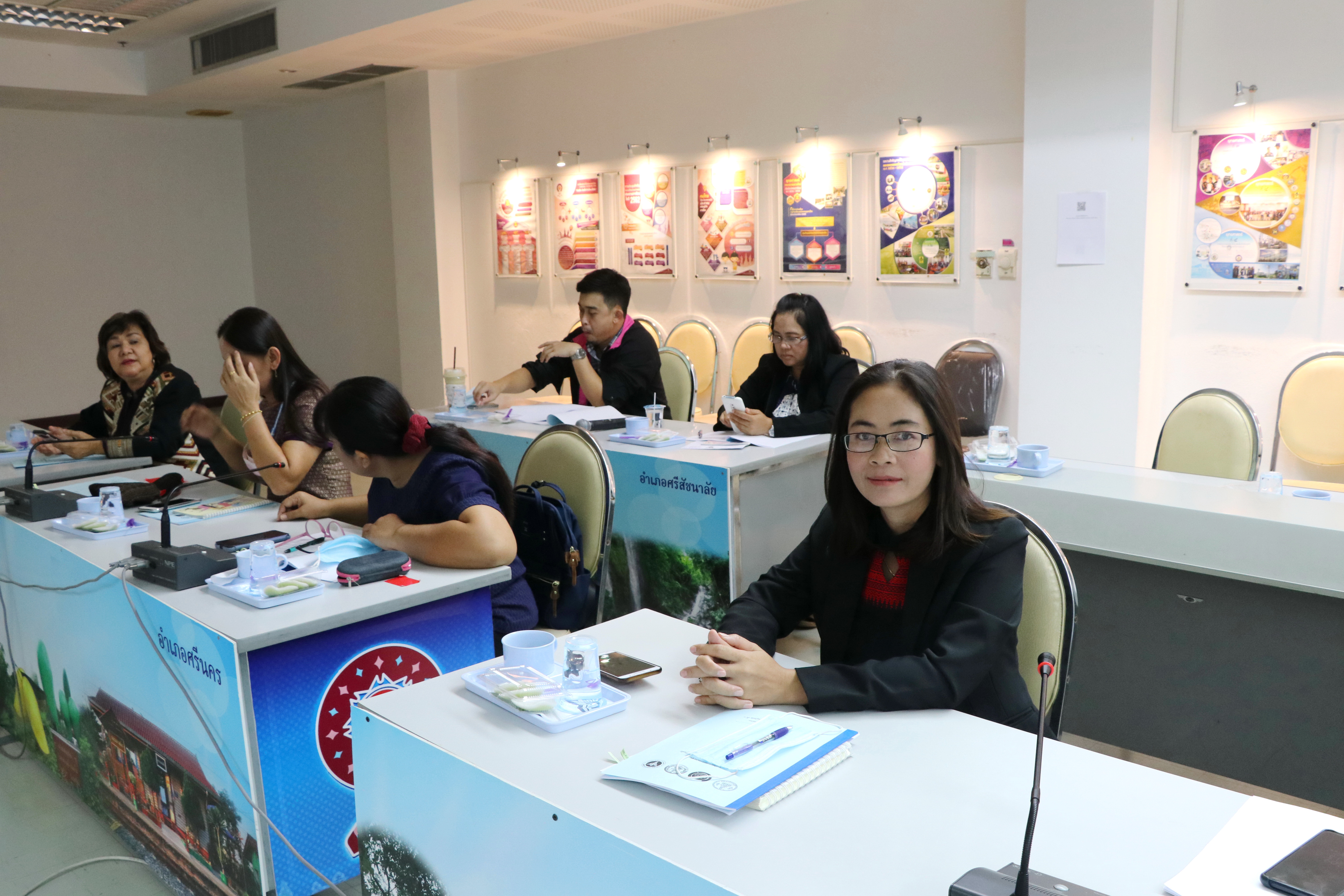 วันที่ 17 กันยายน 2563 เวลา 09.00 น. นายณรงค์ศักดิ์ หอมมาลัย รองผู้ว่าราชการจังหวัดสุโขทัย เป็นประธานการประชุมคณะกรรมการพัฒนาคุณภาพชีวิต จังหวัดสุโขทัย ครั้งที่ 2/2563