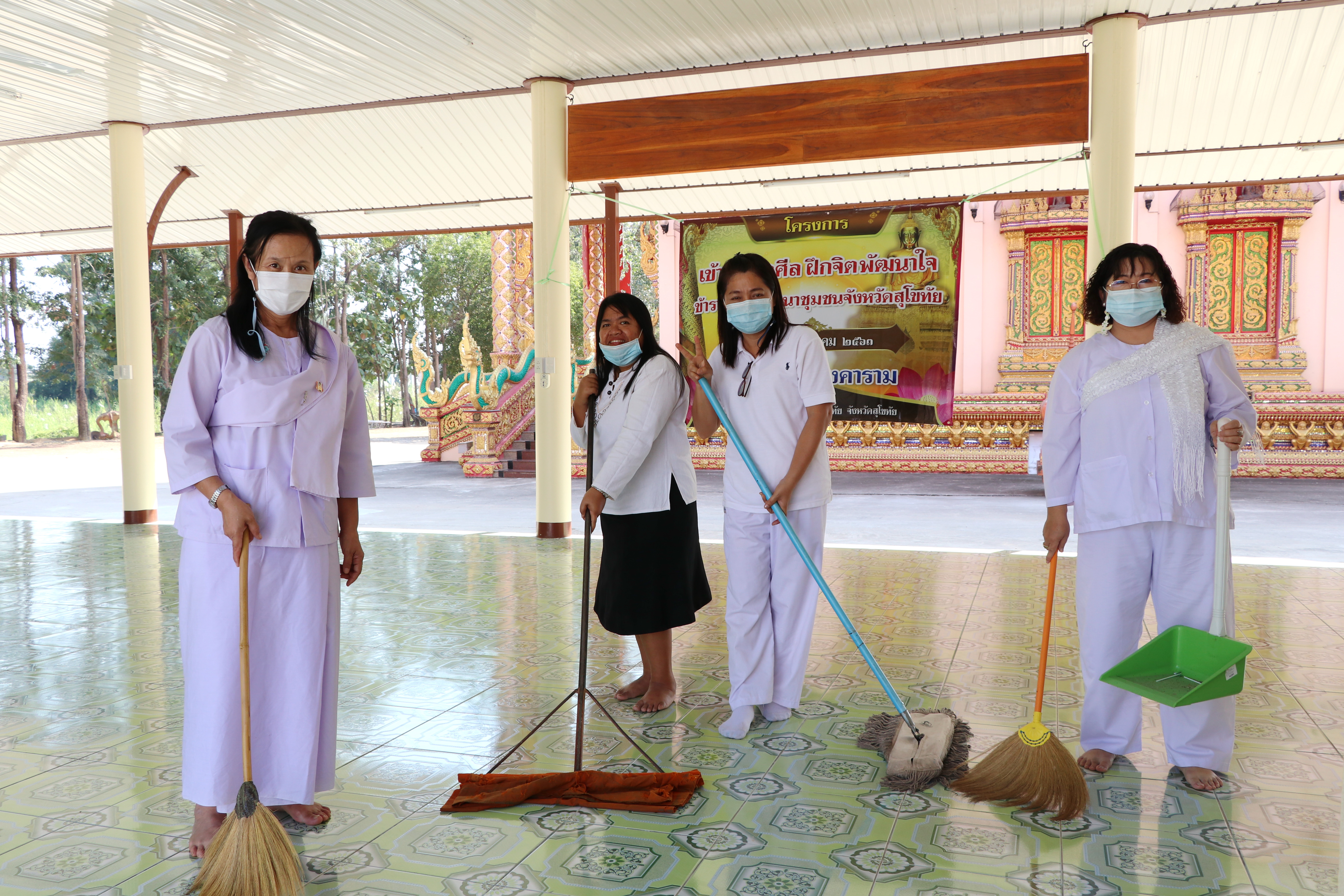 พช.สุโขทัย จัดกิจกรรม”โครงการเข้าวัด ถือศีล ฝึกจิต พัฒนาใจ ข้าราชการสำนักงานพัฒนาชุมชนจังหวัดสุโขทัย