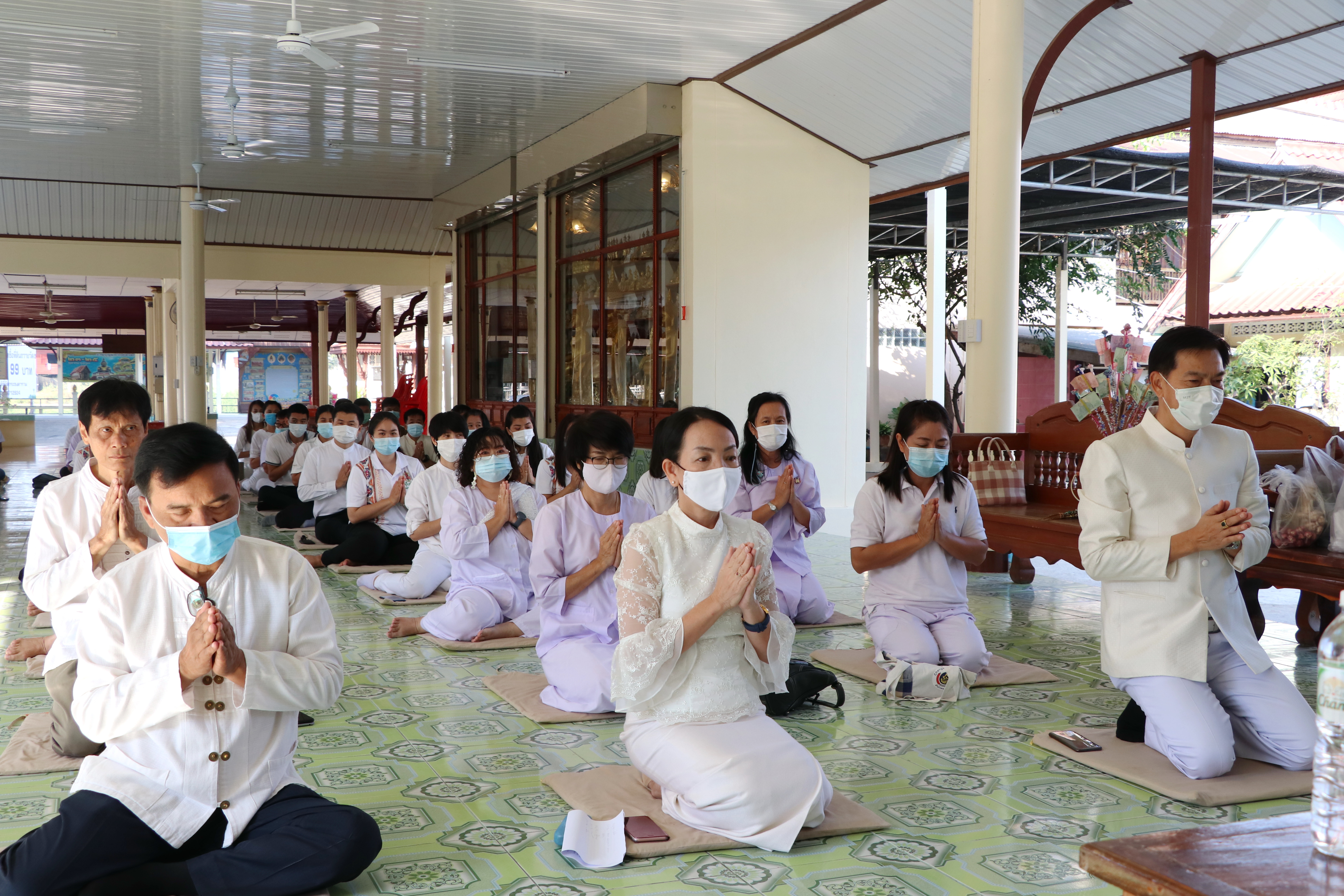 พช.สุโขทัย จัดกิจกรรม”โครงการเข้าวัด ถือศีล ฝึกจิต พัฒนาใจ ข้าราชการสำนักงานพัฒนาชุมชนจังหวัดสุโขทัย