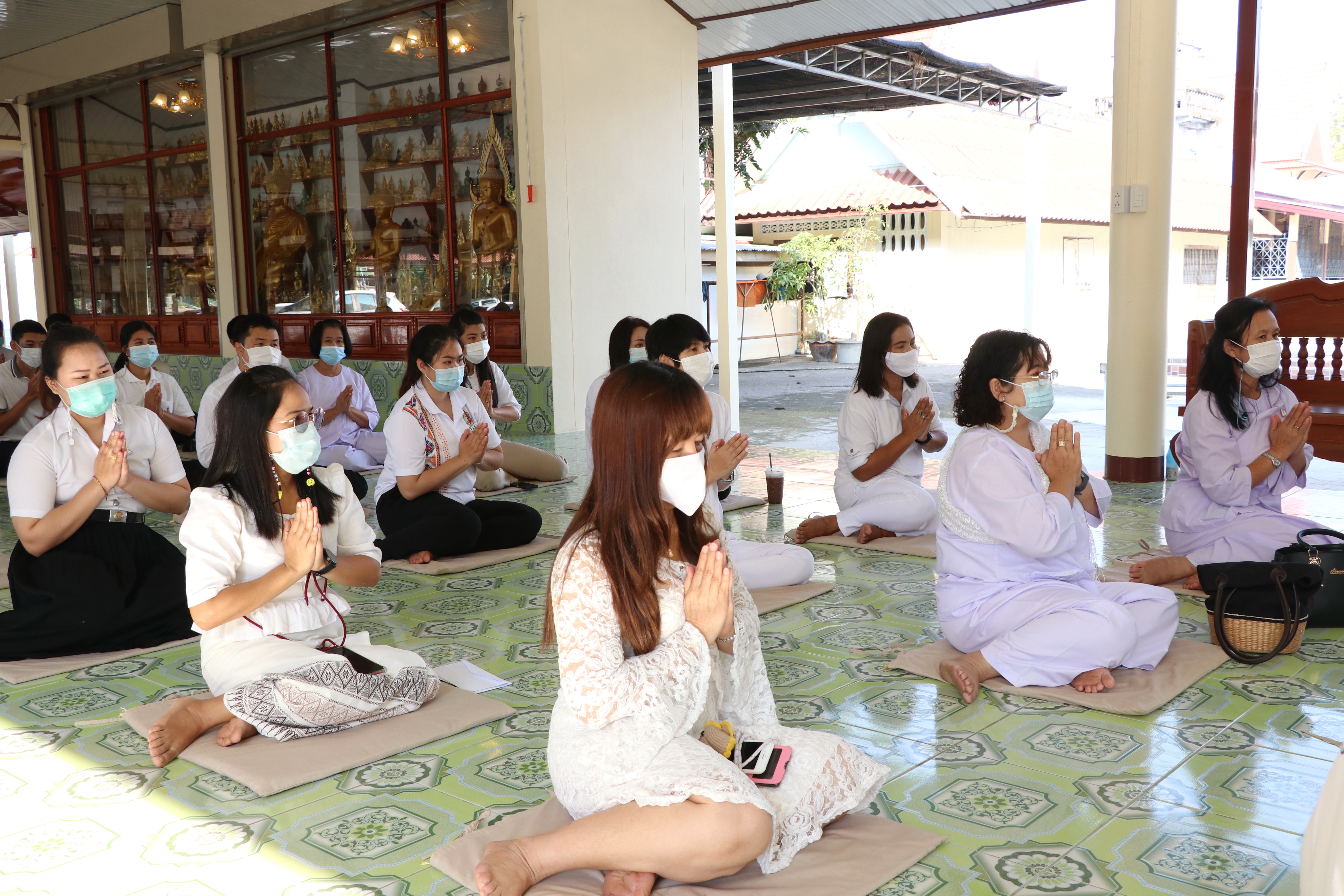พช.สุโขทัย จัดกิจกรรม”โครงการเข้าวัด ถือศีล ฝึกจิต พัฒนาใจ ข้าราชการสำนักงานพัฒนาชุมชนจังหวัดสุโขทัย