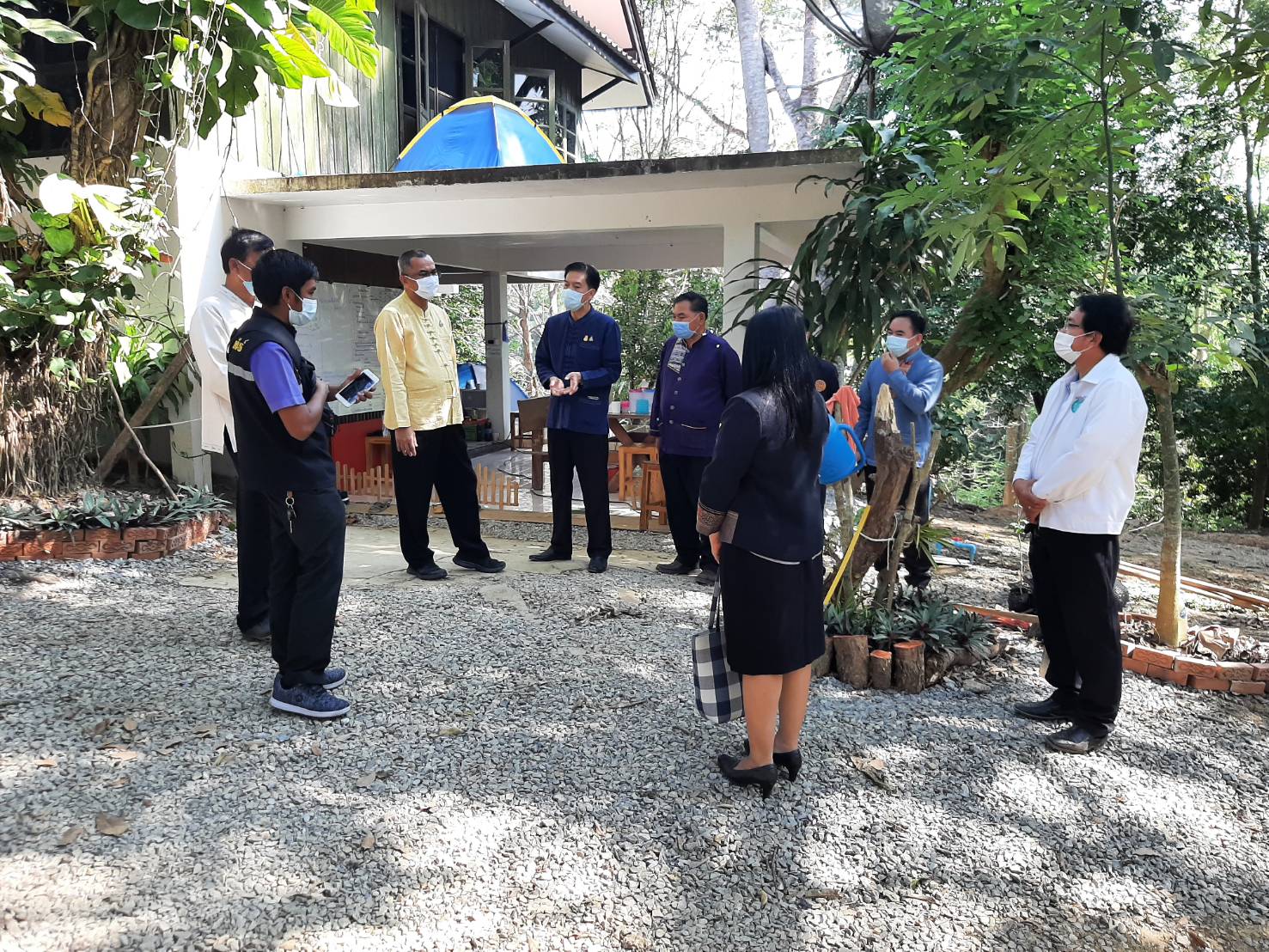 “เริ่มแล้ว จังหวัดสุโขทัย เปิดการฝึกอบรม กิจกรรมที่ 1 ฝึกอบรมเพิ่มทักษะระยะสั้นการพัฒนากสิกรรม สู่ระบบเศรษฐกิจพอเพียง รูปแบบ โคก หนอง นา โมเดล พลิกวิกฤต COVID-19 เตรียมสร้างรายให้ชุมชน”