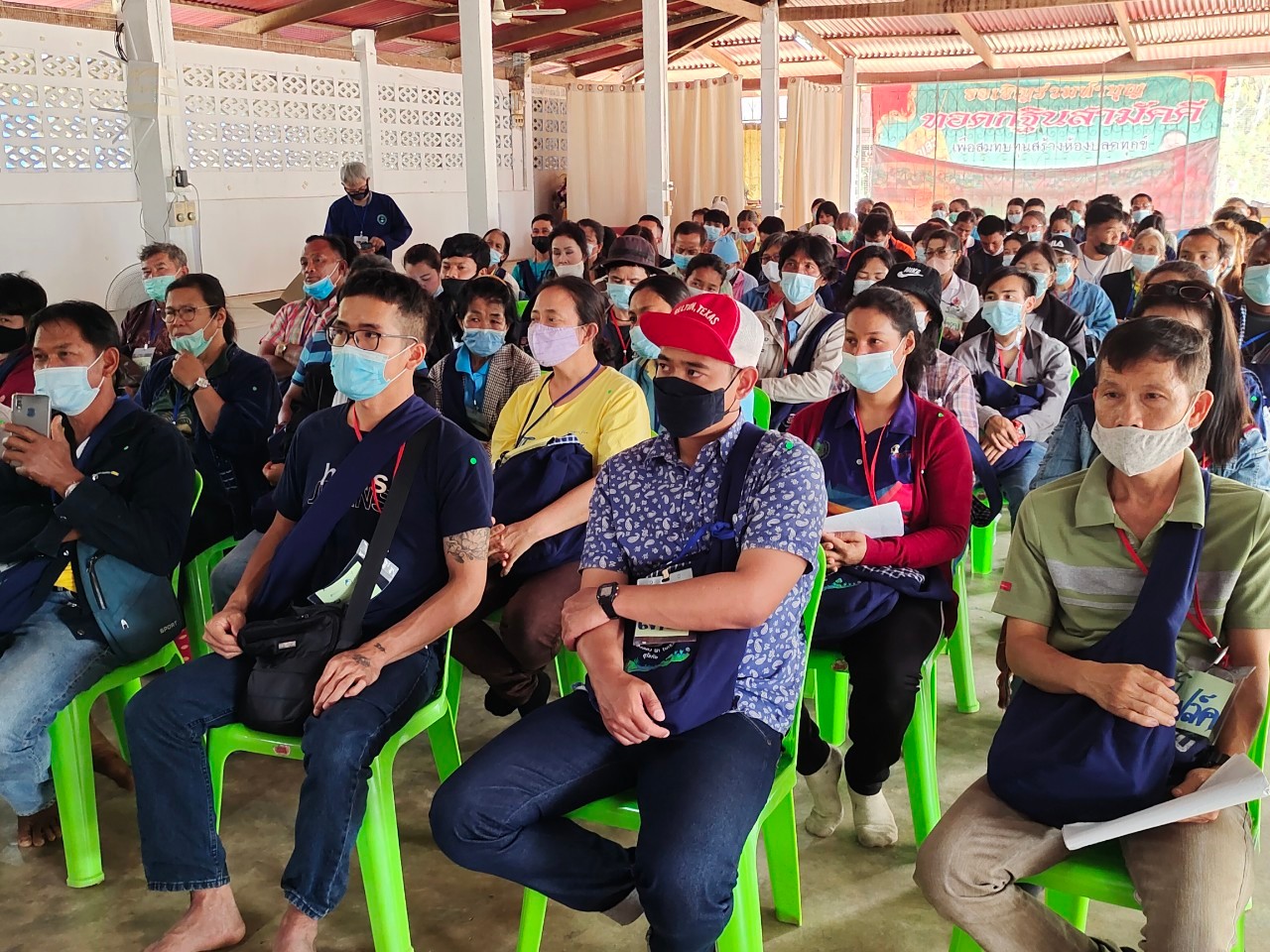 “นายอำเภอศรีนคร จังหวัดสุโขทัย เปิดการอบรมโครงการ “โคก หนอง นา โมเดล” รุ่นที่ 6 ครัวเรือนต้นแบบ HLM และนักพัฒนาพื้นที่ต้นแบบ จังหวัดสุโขทัย อบรม 5 วัน 4 คืน บ่มเพาะองค์ความรู้  เตรียมสร้างความยั่งยืนให้ชุมชน”
