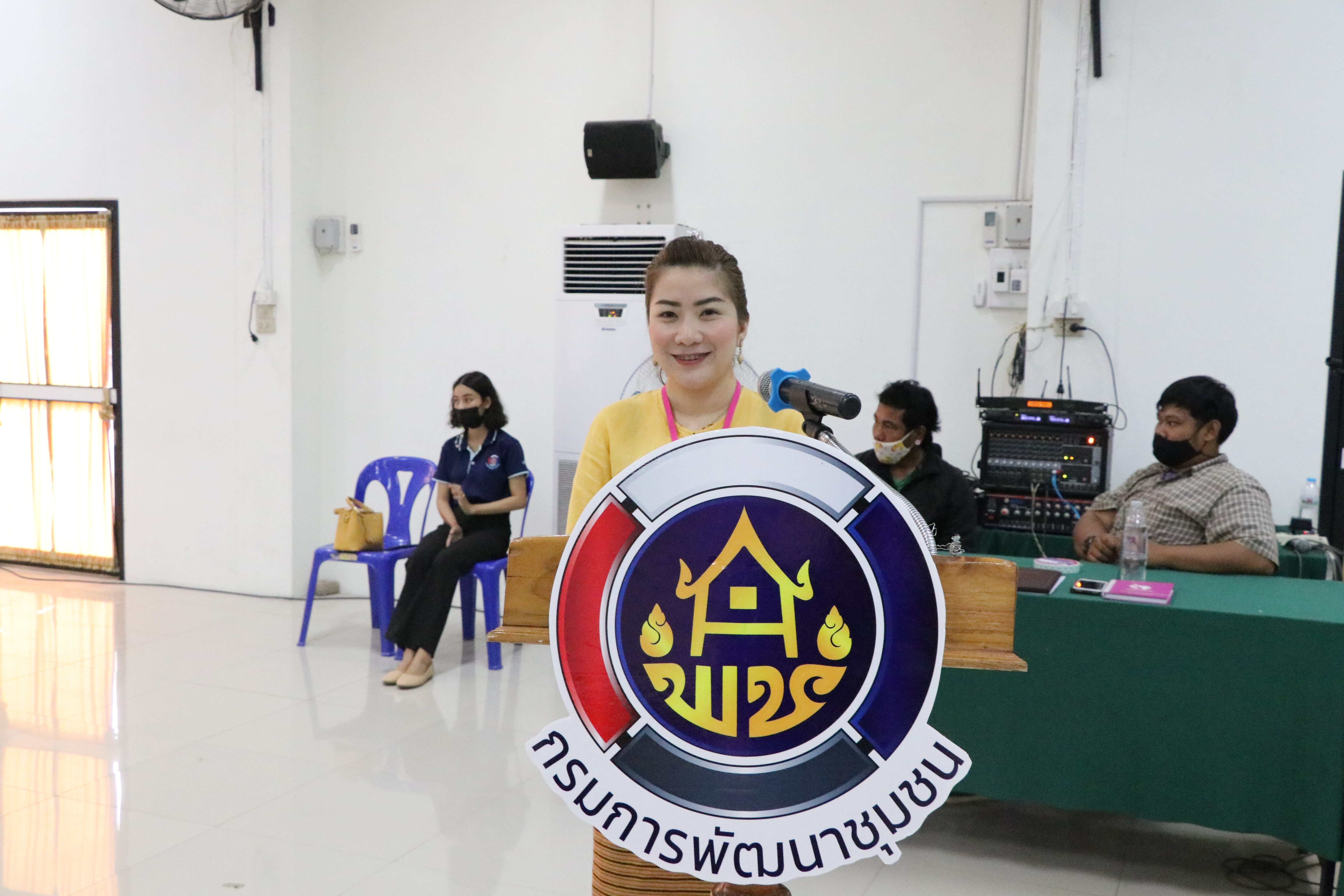 กรมการพัฒนาชุมชน ร่วมกับ มูลนิธิป่อเต็กตึ๊ง และจังหวัดสุโขทัย มอบอุปกรณ์การประกอบอาชีพช่วยเหลือครัวเรือนยากจน ให้สามารถประกอบอาชีพเลี้ยงตนเองและครอบครัวได้ ภายใต้บันทึกข้อตกลงความร่วมมือในการแก้ไขปัญหาความยากจนเชิงบูรณาการ ระหว่าง กรมการพัฒนาชุมชนกระทรวงมหาดไทย กับ มูลนิธิป่อเต็กตึ๊ง