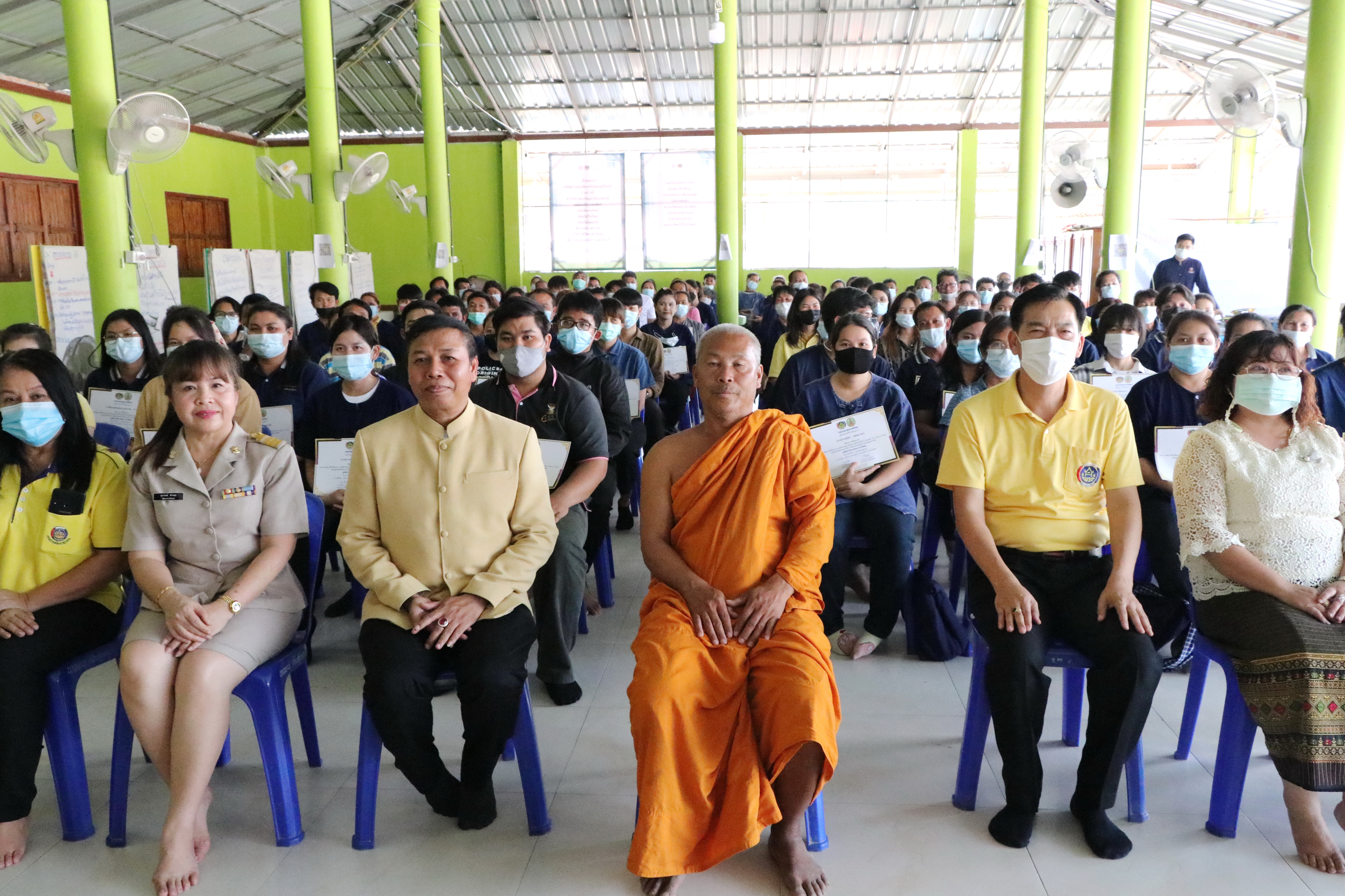 ผู้ตรวจฯ พช. เขต 17  สร้างขวัญกำลังใจ ครัวเรือนต้นแบบฯ HLM และนักพัฒนาพื้นที่ต้นแบบ รุ่นที่ 15 อบรมแกนนำฯ 5 วัน 4 คืน พร้อมสร้างความเข้มแข็งให้ชุมชน ด้วยศาสตร์พระราชาเพื่อการพัฒนาที่ยั่งยืน”