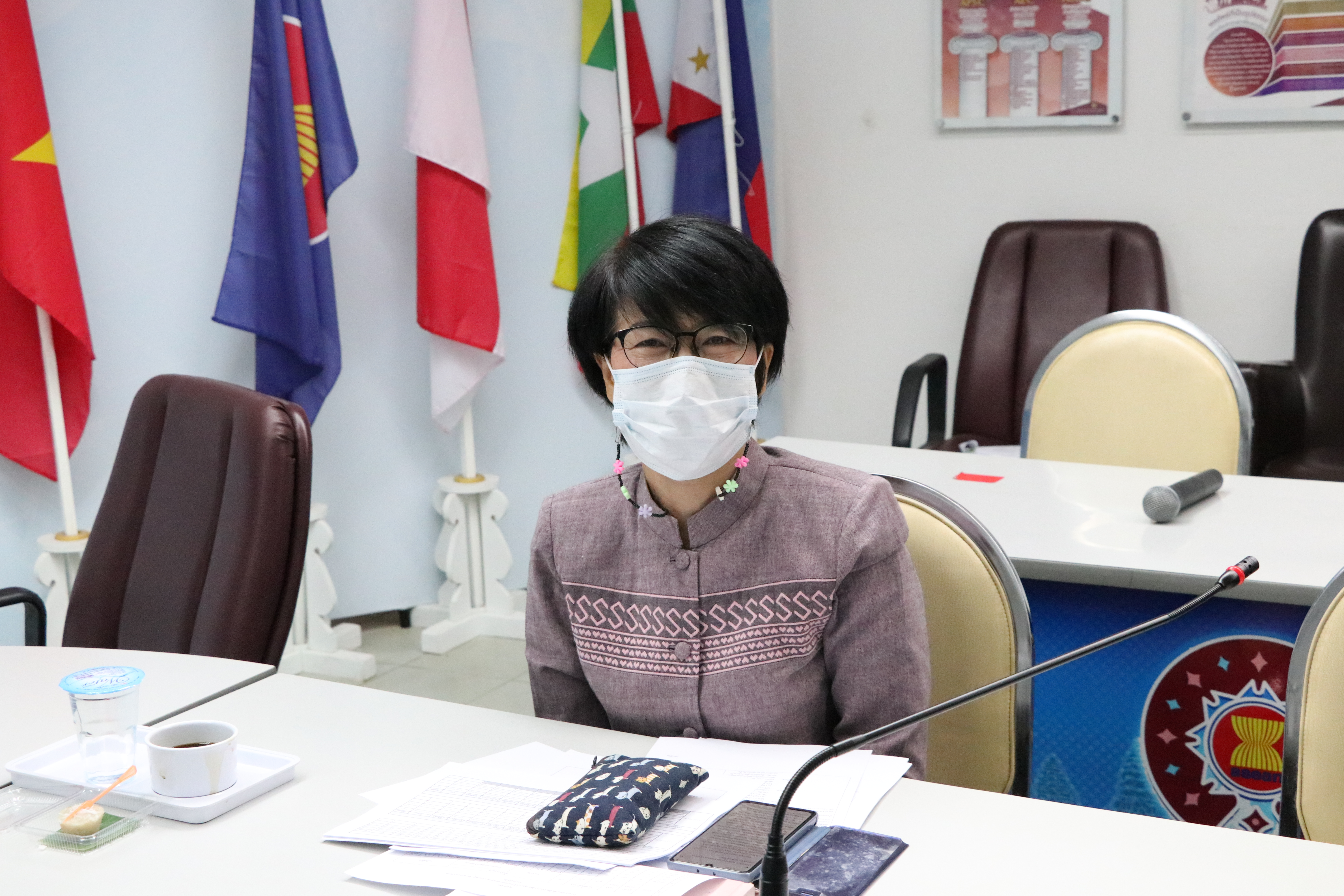 “พช.สุโขทัย ประชุมพัฒนาการอำเภอ วางแผนการขับเคลื่อนภารกิจงานให้ประสบผลสำเร็จตามเป้าหมายที่กำหนด พร้อมทั้งสร้างวัฒนธรรมองค์กร ร่วมใจใส่ผ้าไทยลายขอเจ้าฟ้าสิริวัณณวรีฯ เข้าร่วมประชุมทุกคน”