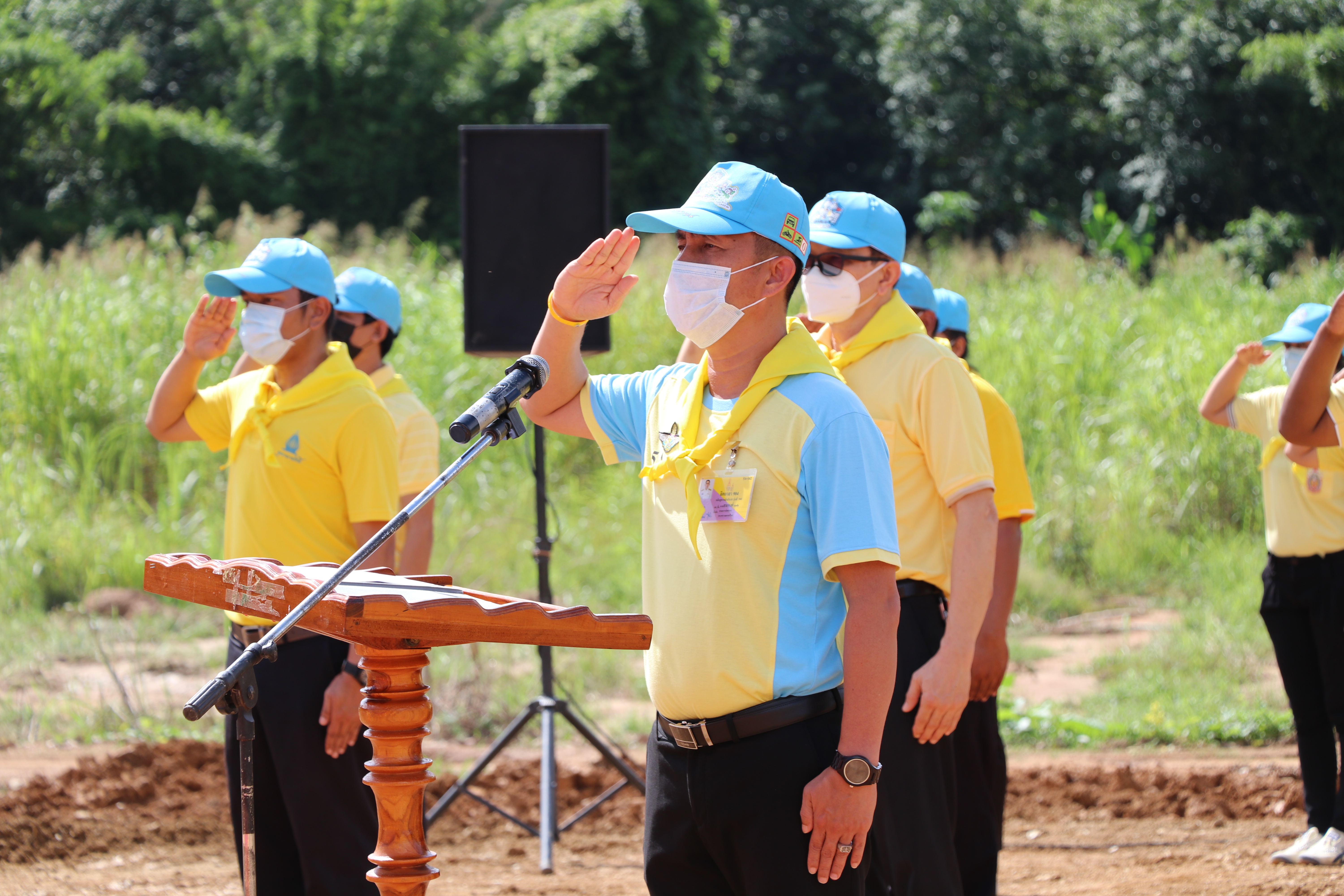 สุโขทัย Kick off “จิตอาสาพัฒนาชุมชนเอามื้อสามัคคี”ปลูกพืชสมุนไพร กระชาย ฟ้าทะลายโจร ขิง ข่า ตะไคร้ สู้ภัย COVID-19 สร้างความมั่นคงทางด้านอาหาร บนพื้นที่แปลง CLM โคก หนอง นา พช. เฉลิมพระเกียรติเนื่องในโอกาสมหามงคลเฉลิมพระชนมพรรษา พระบาทสมเด็จพระปรเมนทรรามาธิบดีศรีสินทรมหาวชิราลงกรณ พระวชิรเกล้าเจ้าอยู่หัว